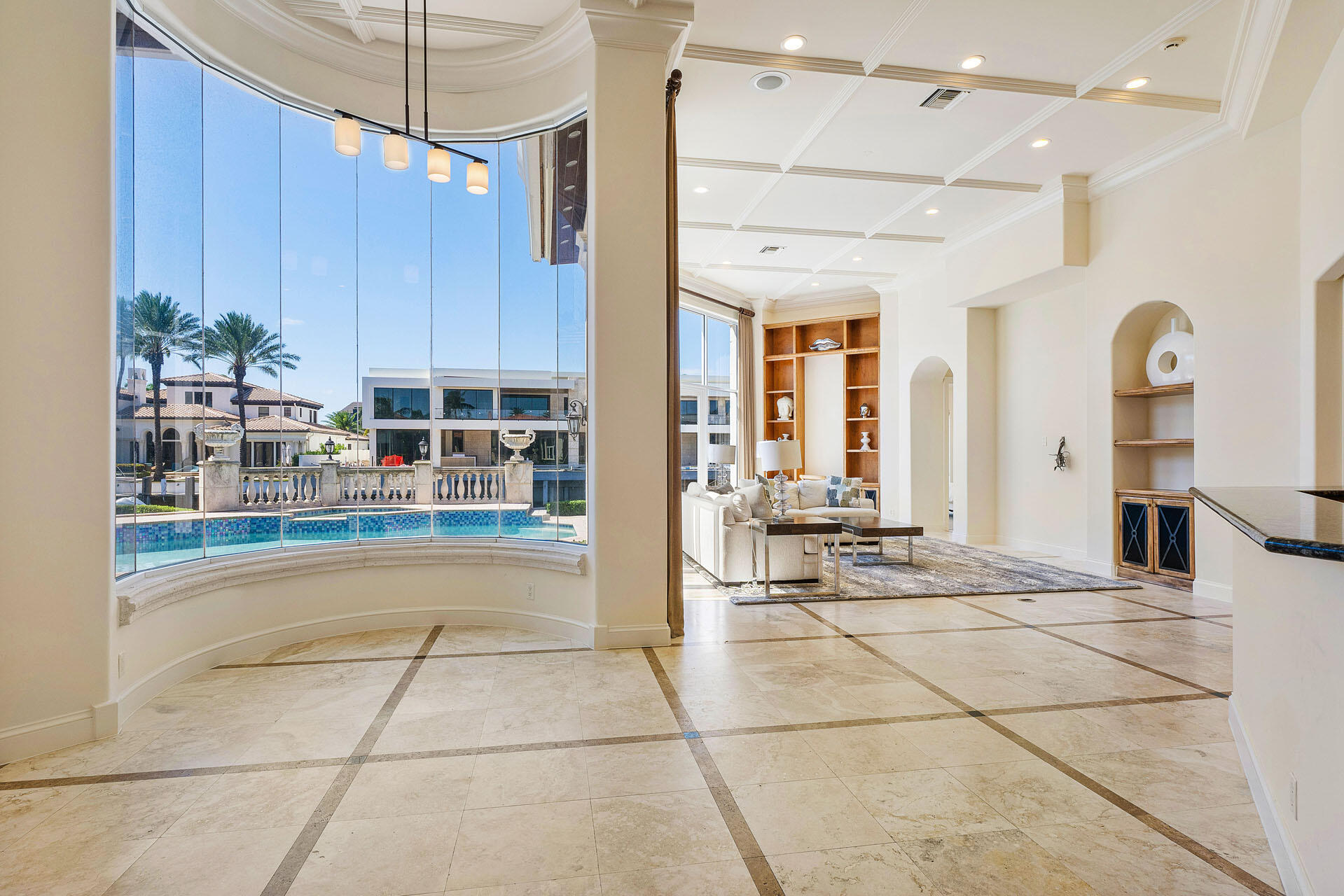 ROYAL PALM YACHT & COUNTRY CLUB - Residential