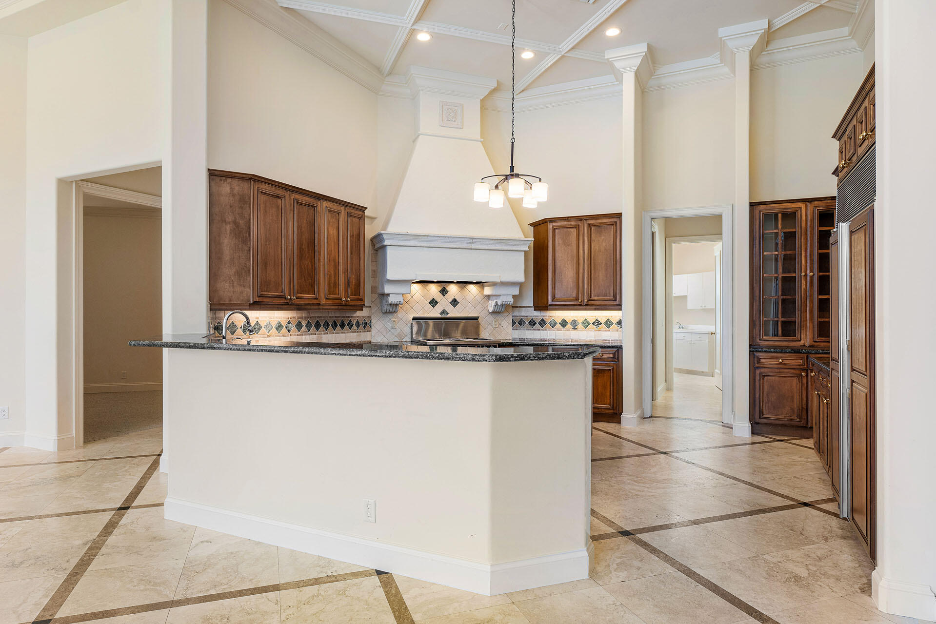 ROYAL PALM YACHT & COUNTRY CLUB - Residential