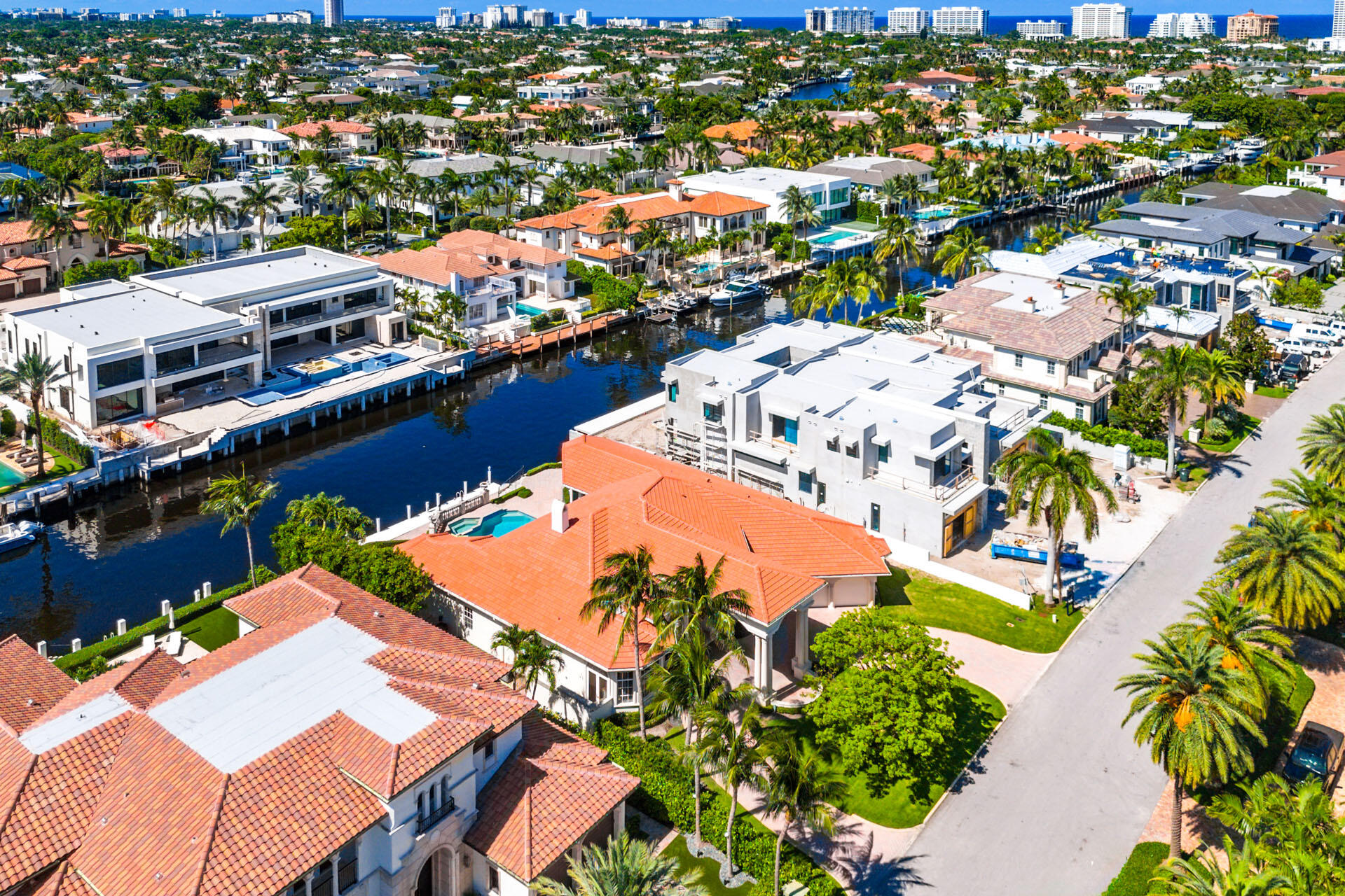 ROYAL PALM YACHT & COUNTRY CLUB - Residential