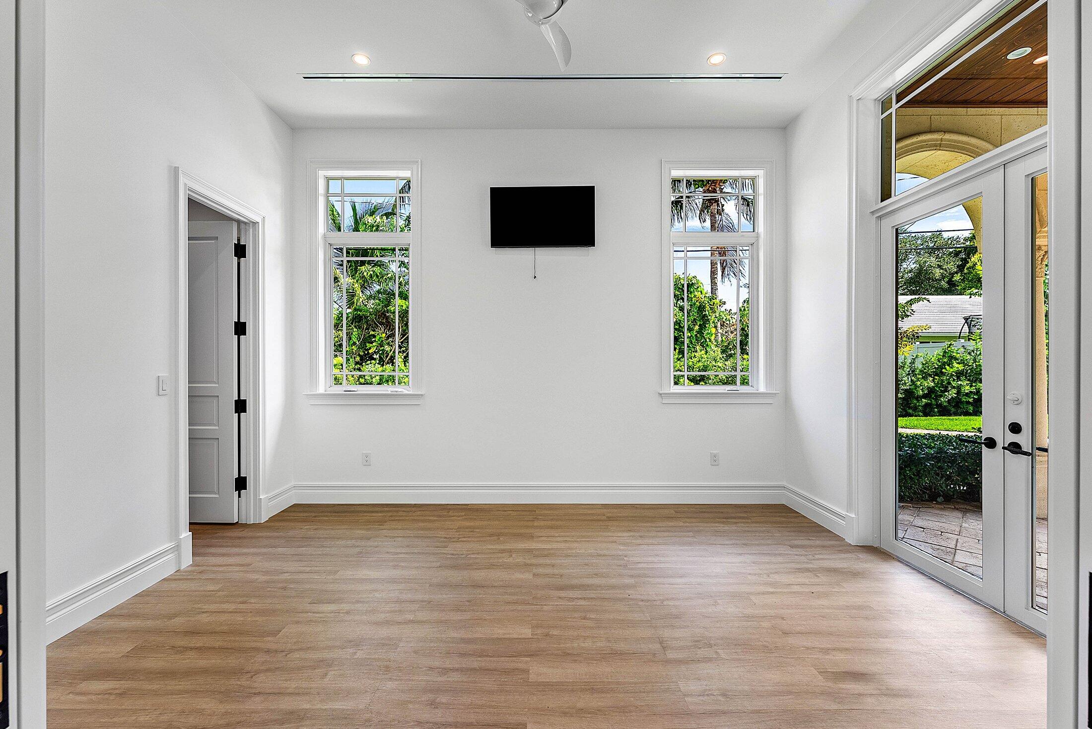 LAKE SHORE ESTATES - Residential