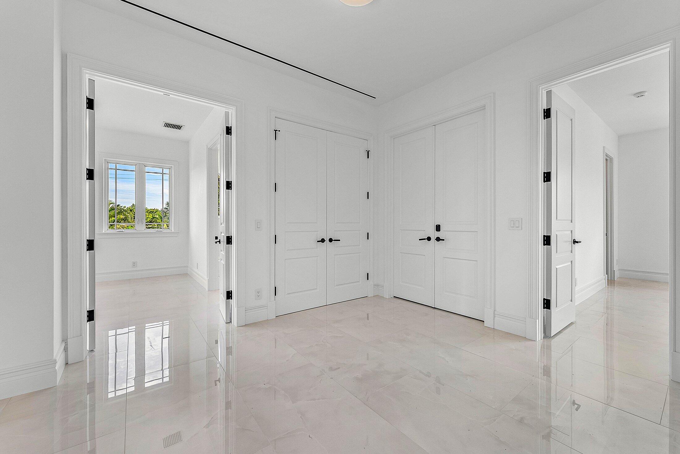 LAKE SHORE ESTATES - Residential