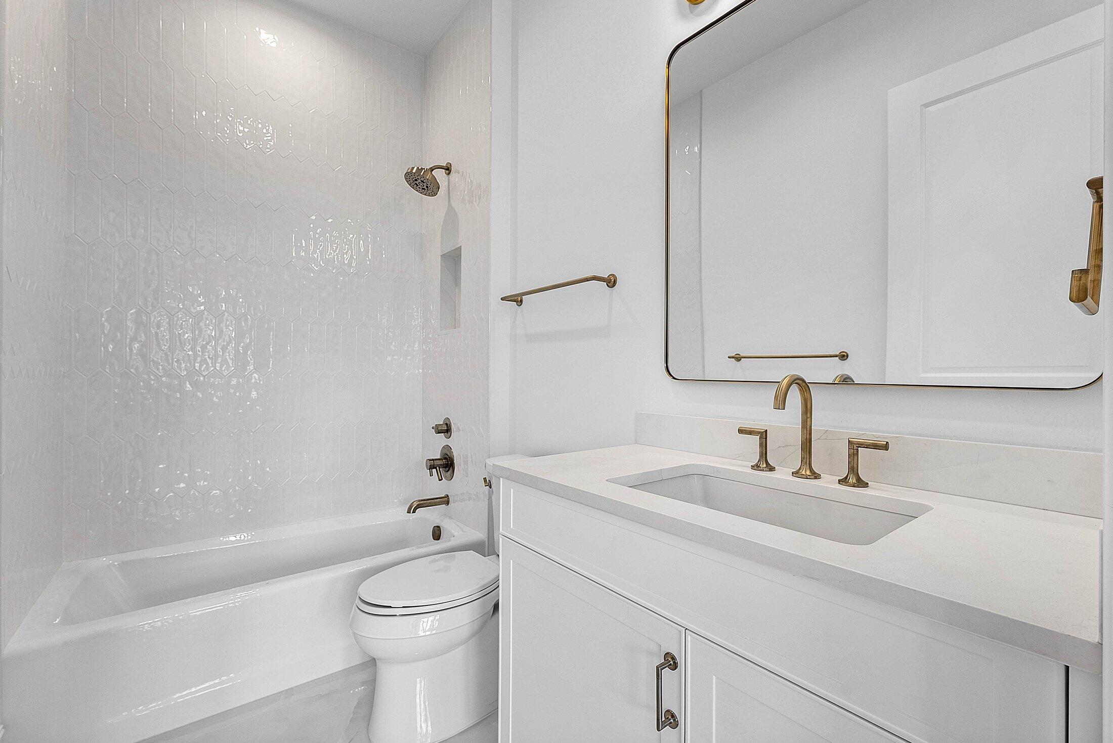 LAKE SHORE ESTATES - Residential