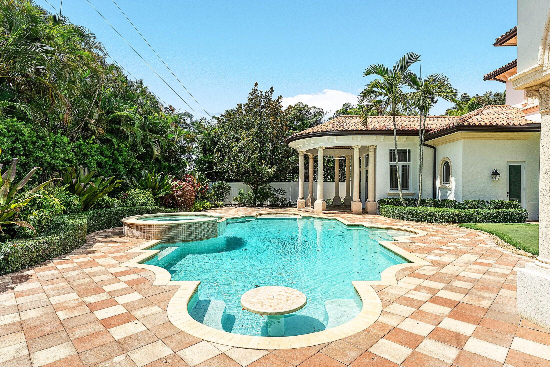 LAKE SHORE ESTATES - Residential