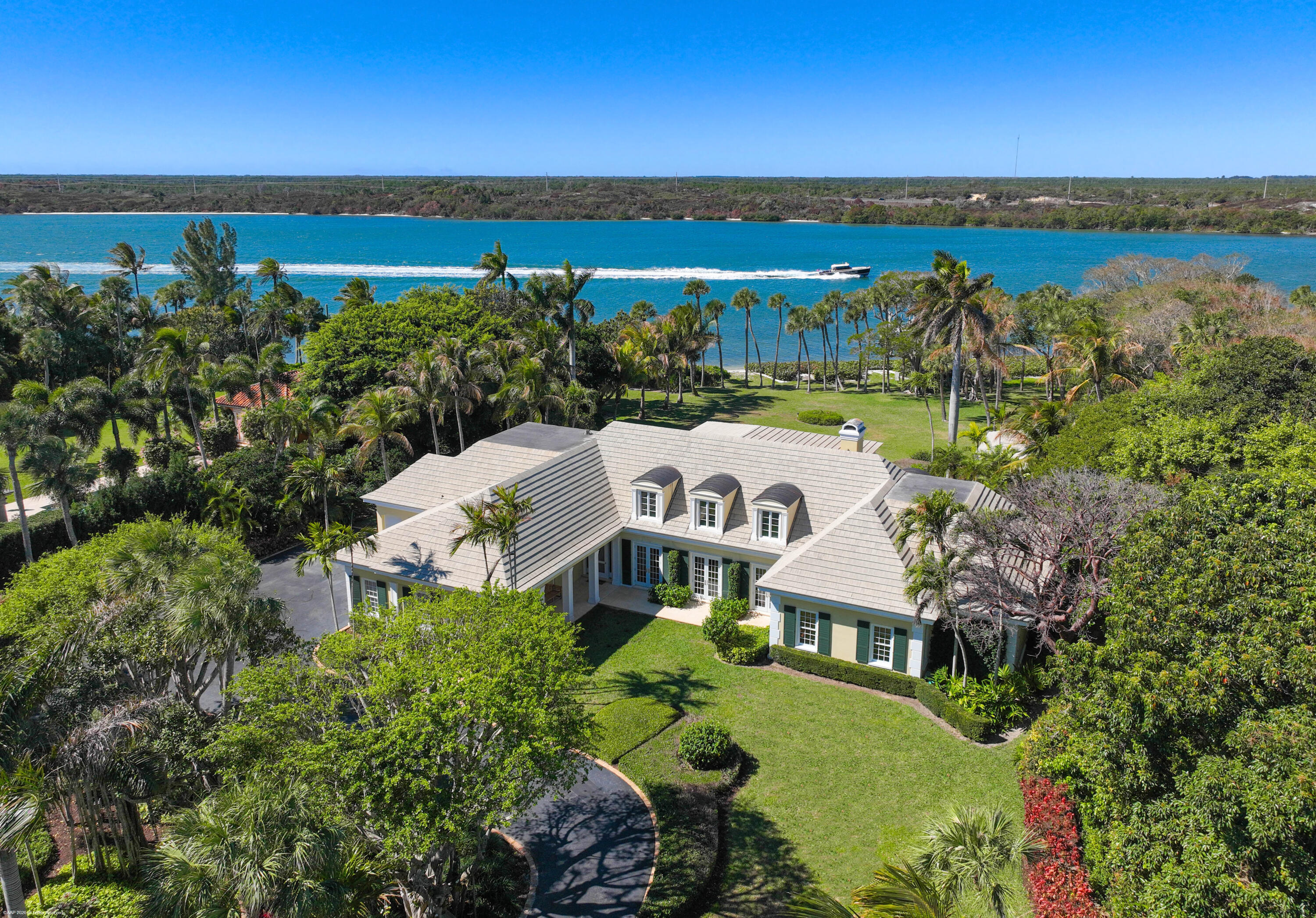 JUPITER ISLAND - Residential