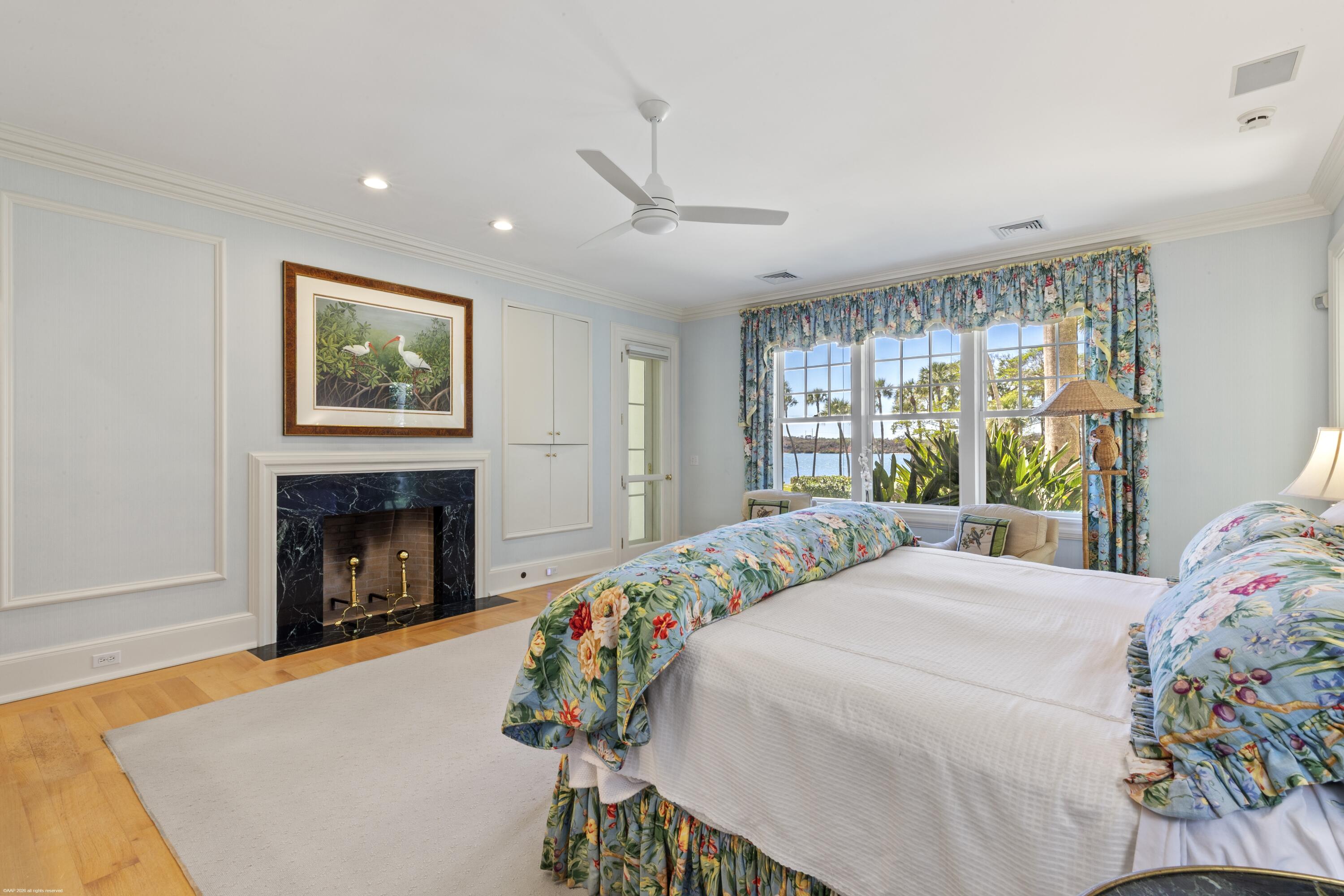JUPITER ISLAND - Residential