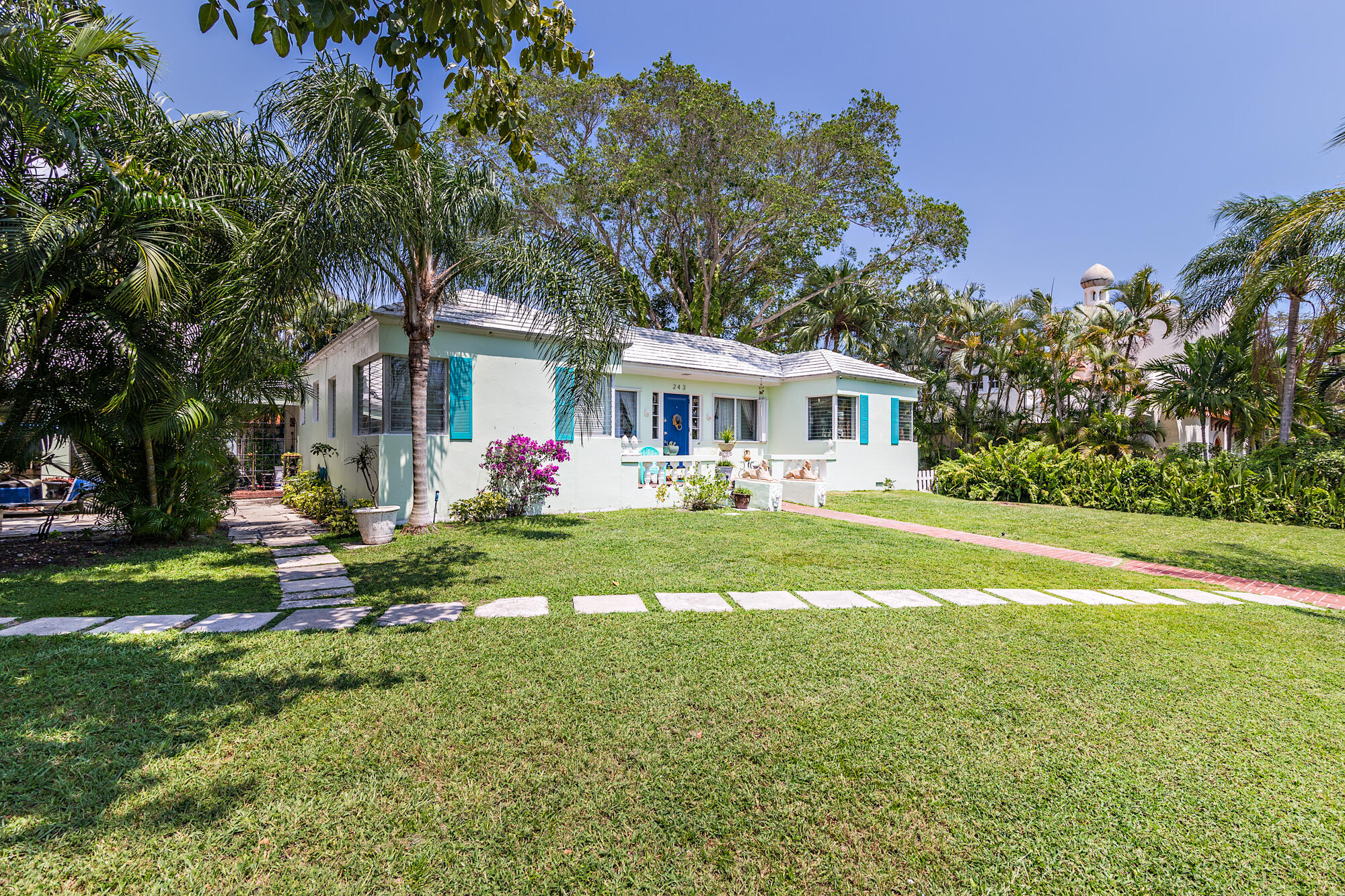 NORTH SHORE TERRACE PL NO 1 - Residential