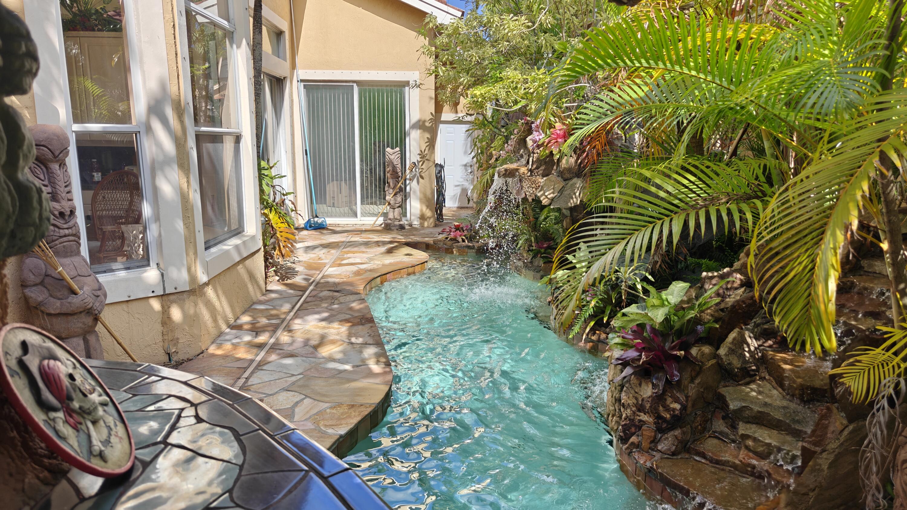 HERON BAY FOUR - Residential