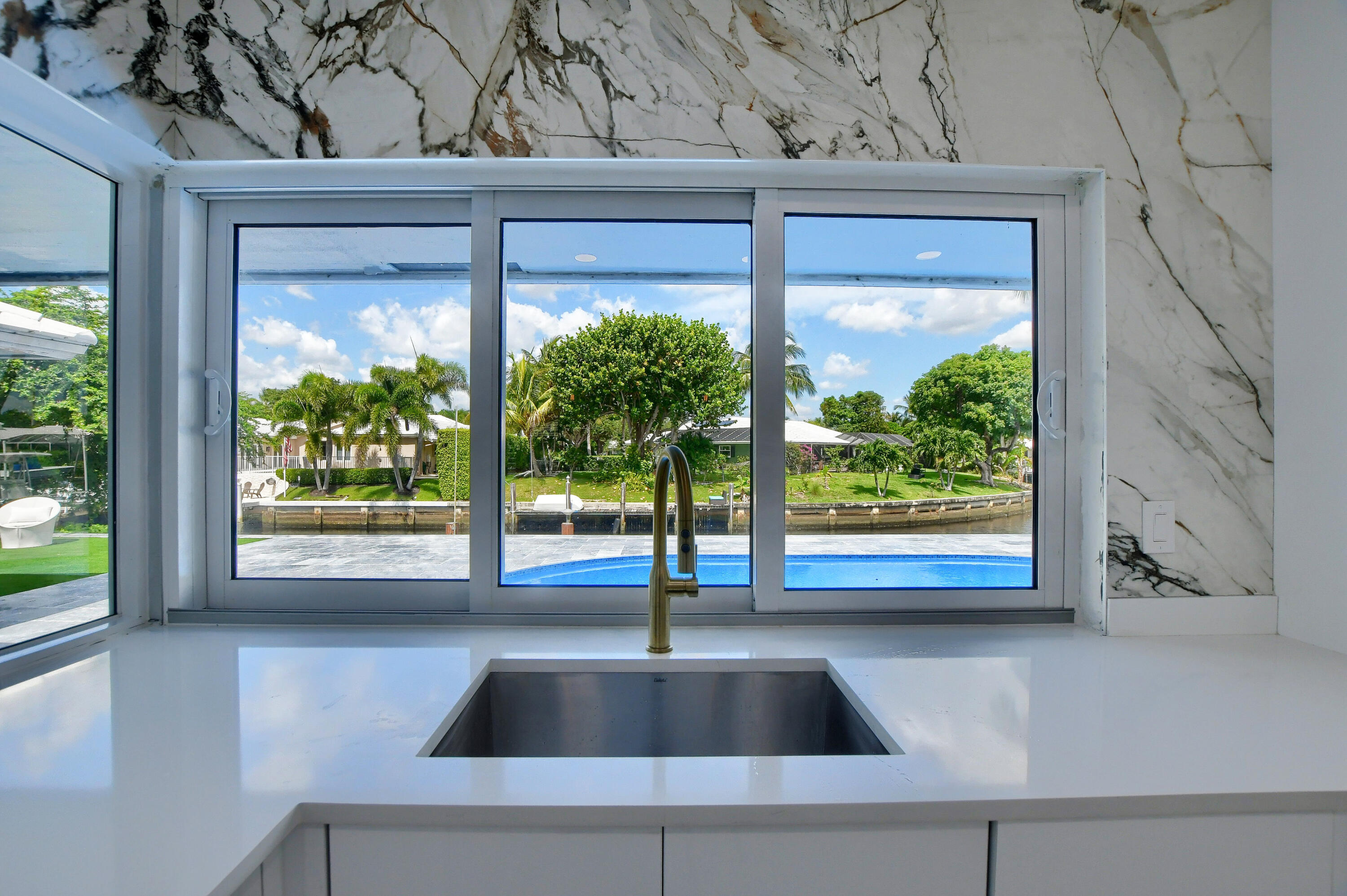 CAMINO GARDENS SEC 1 - Residential Lease
