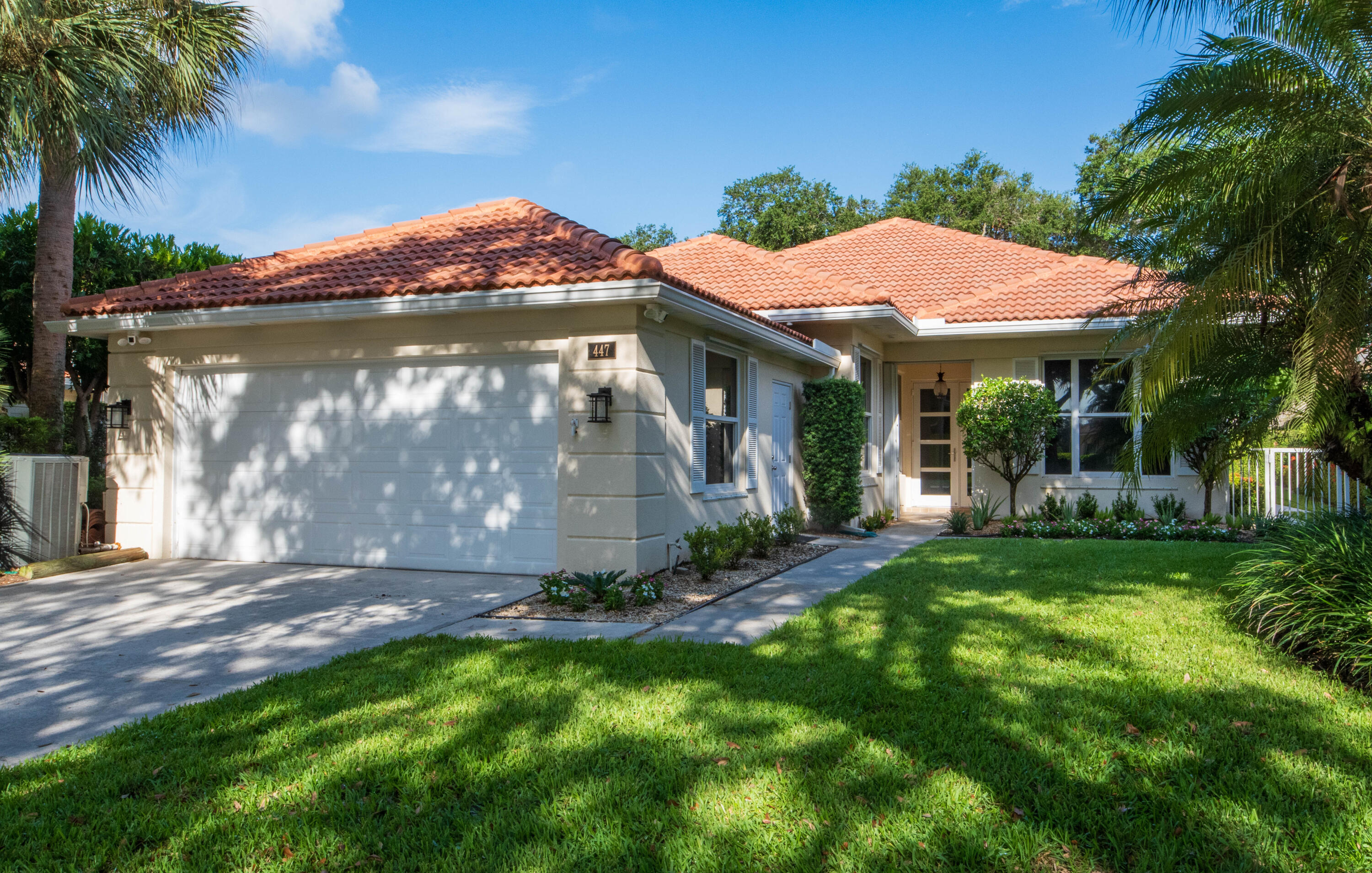 OAKS EAST - Residential