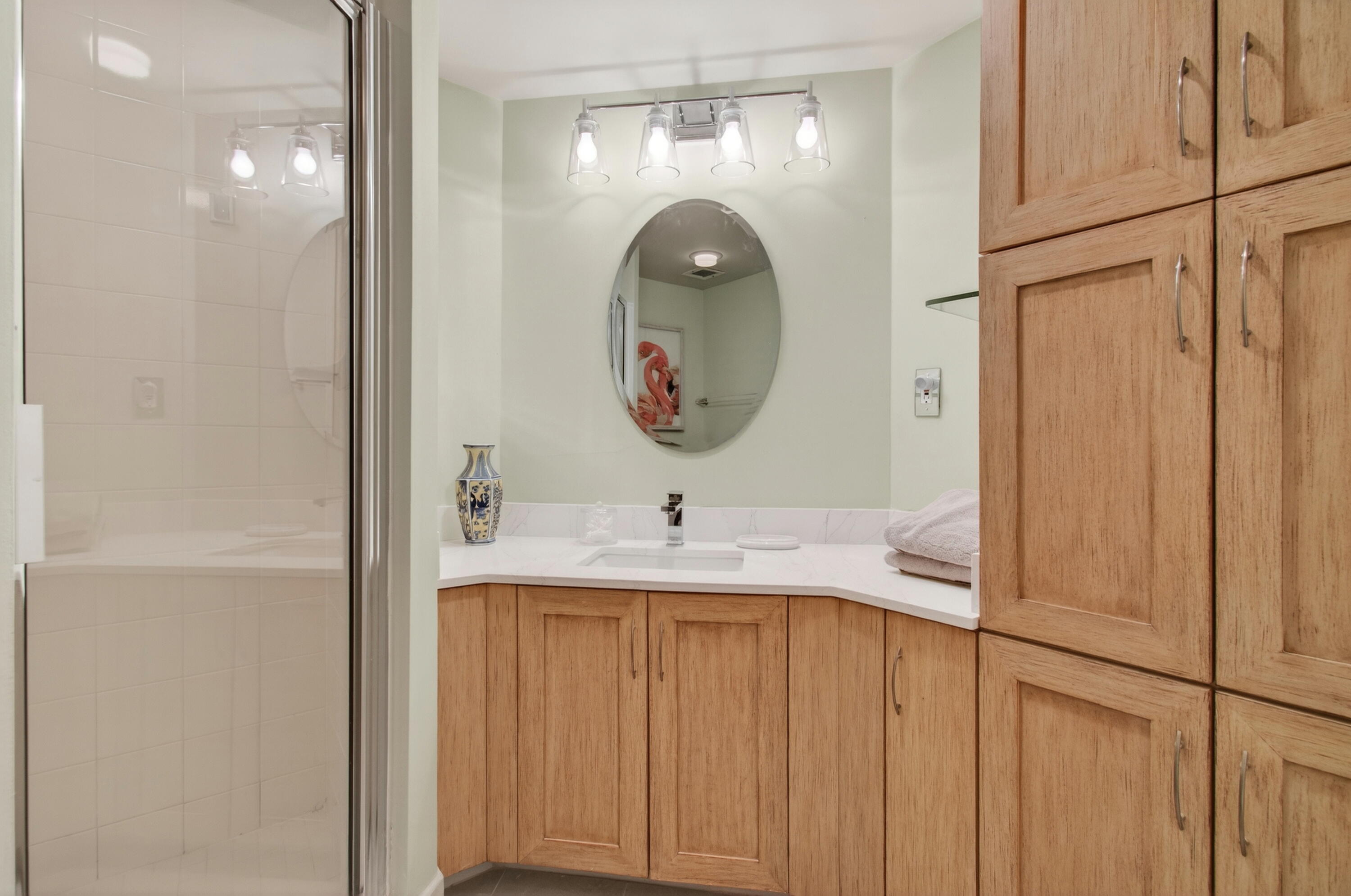 MIZNER COURT CONDO - Residential Lease