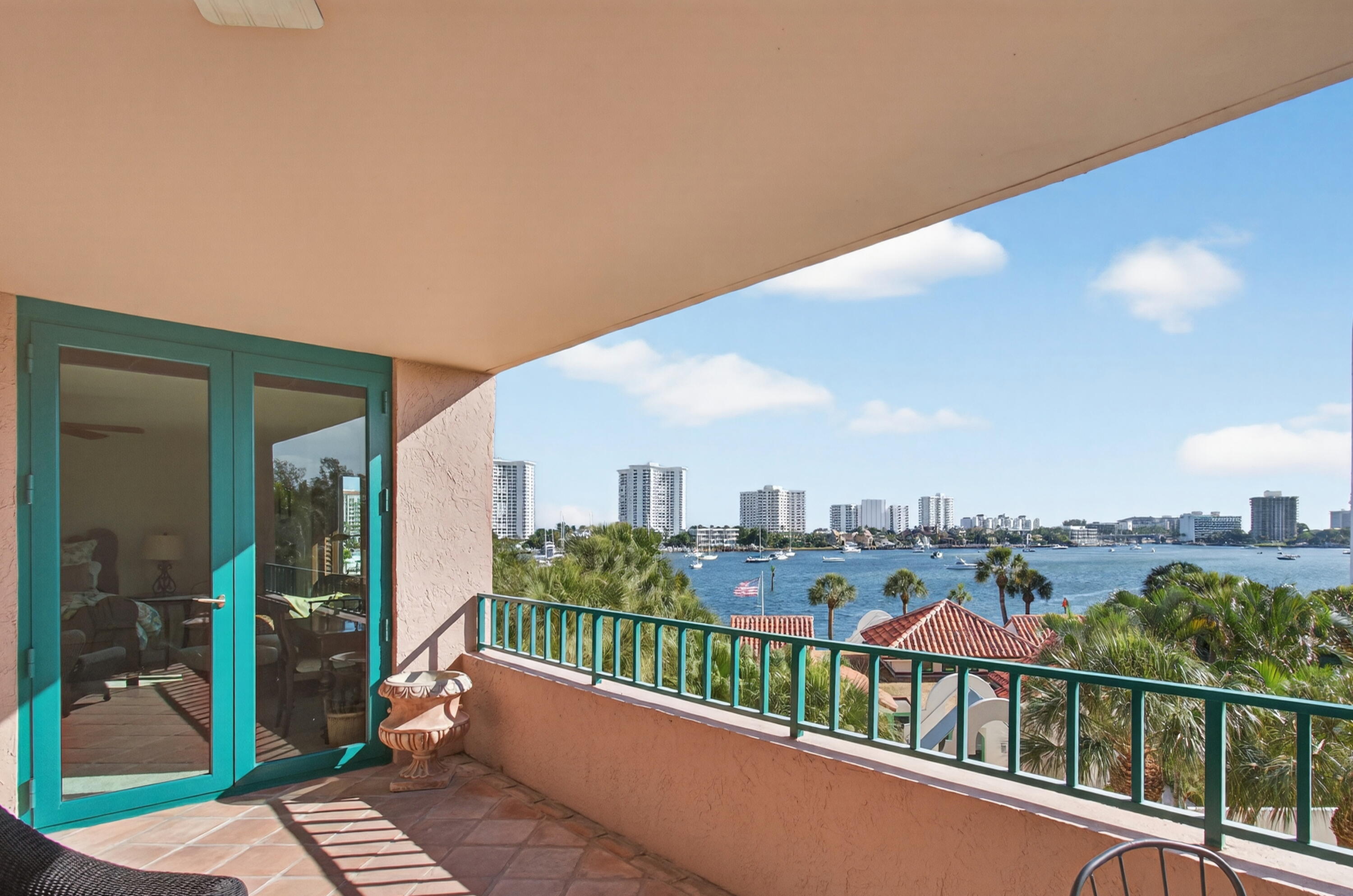 MIZNER COURT CONDO - Residential Lease