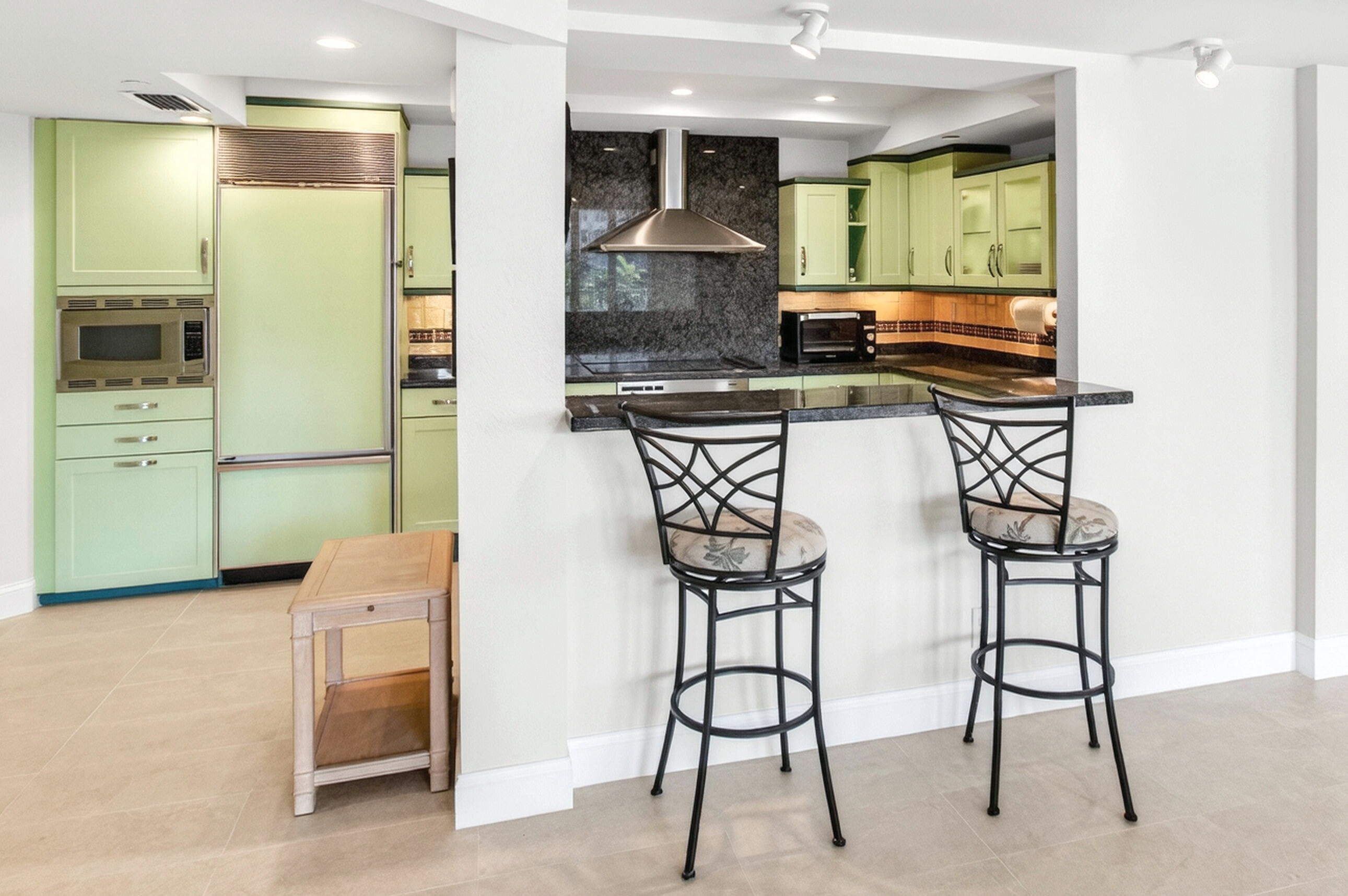MIZNER COURT CONDO - Residential Lease
