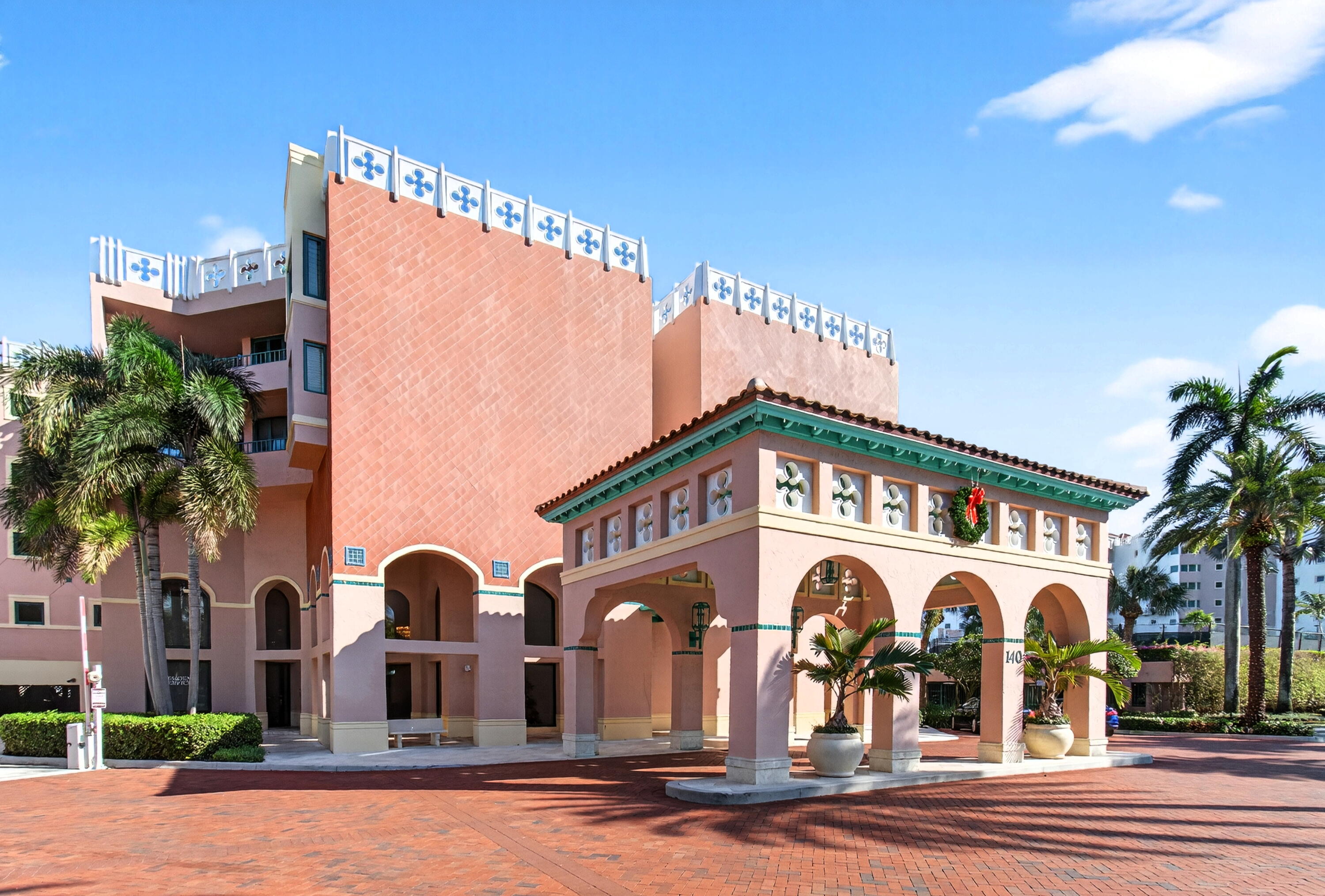 MIZNER COURT CONDO - Residential Lease