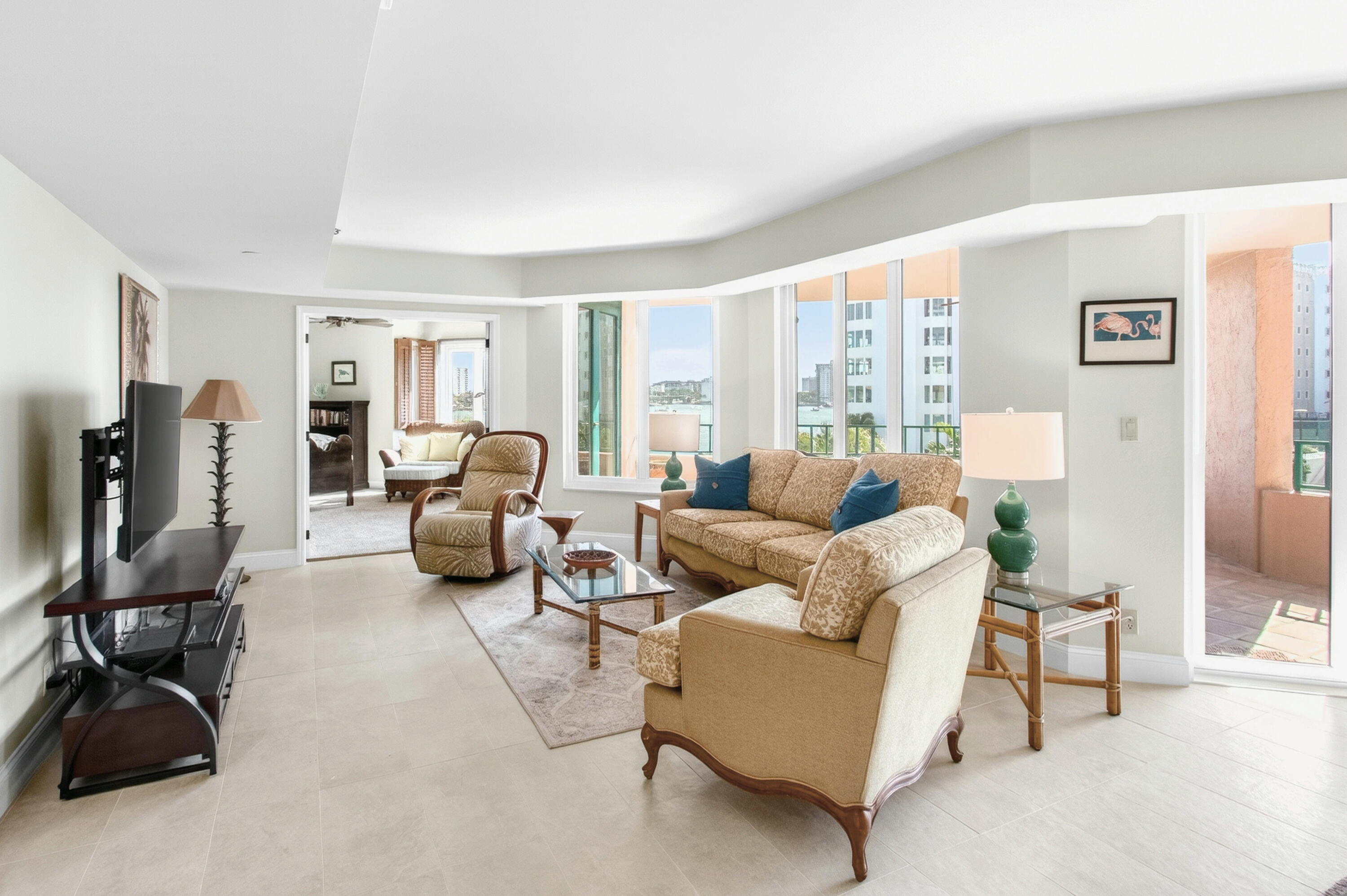 MIZNER COURT CONDO - Residential Lease