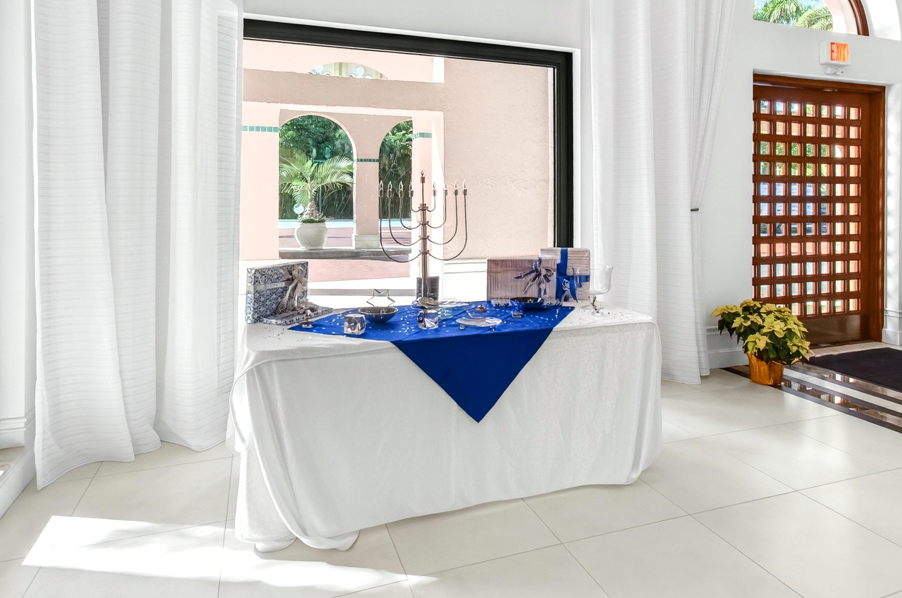 MIZNER COURT CONDO - Residential Lease