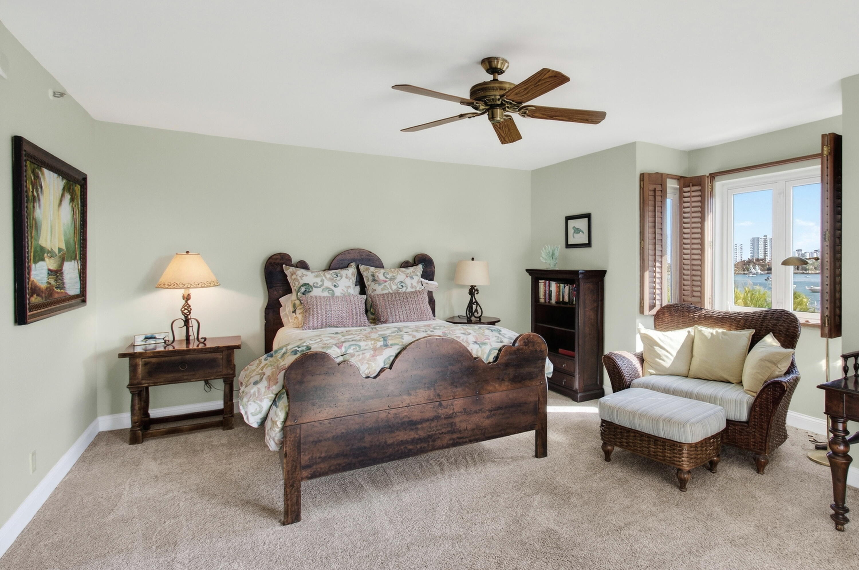 MIZNER COURT CONDO - Residential Lease