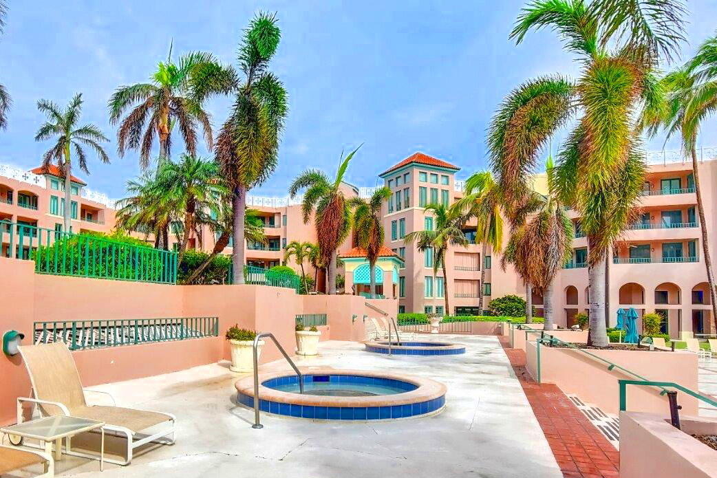 MIZNER COURT CONDO - Residential Lease