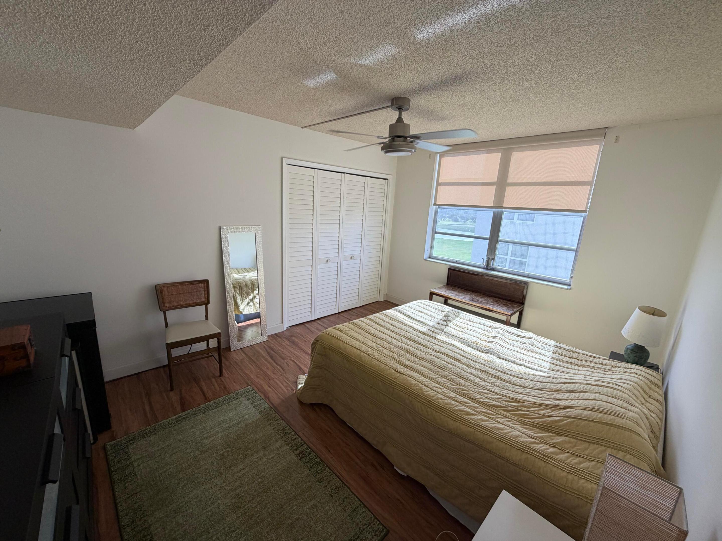 NO 18 PALM-AIRE COUNTRY CLUB - Residential