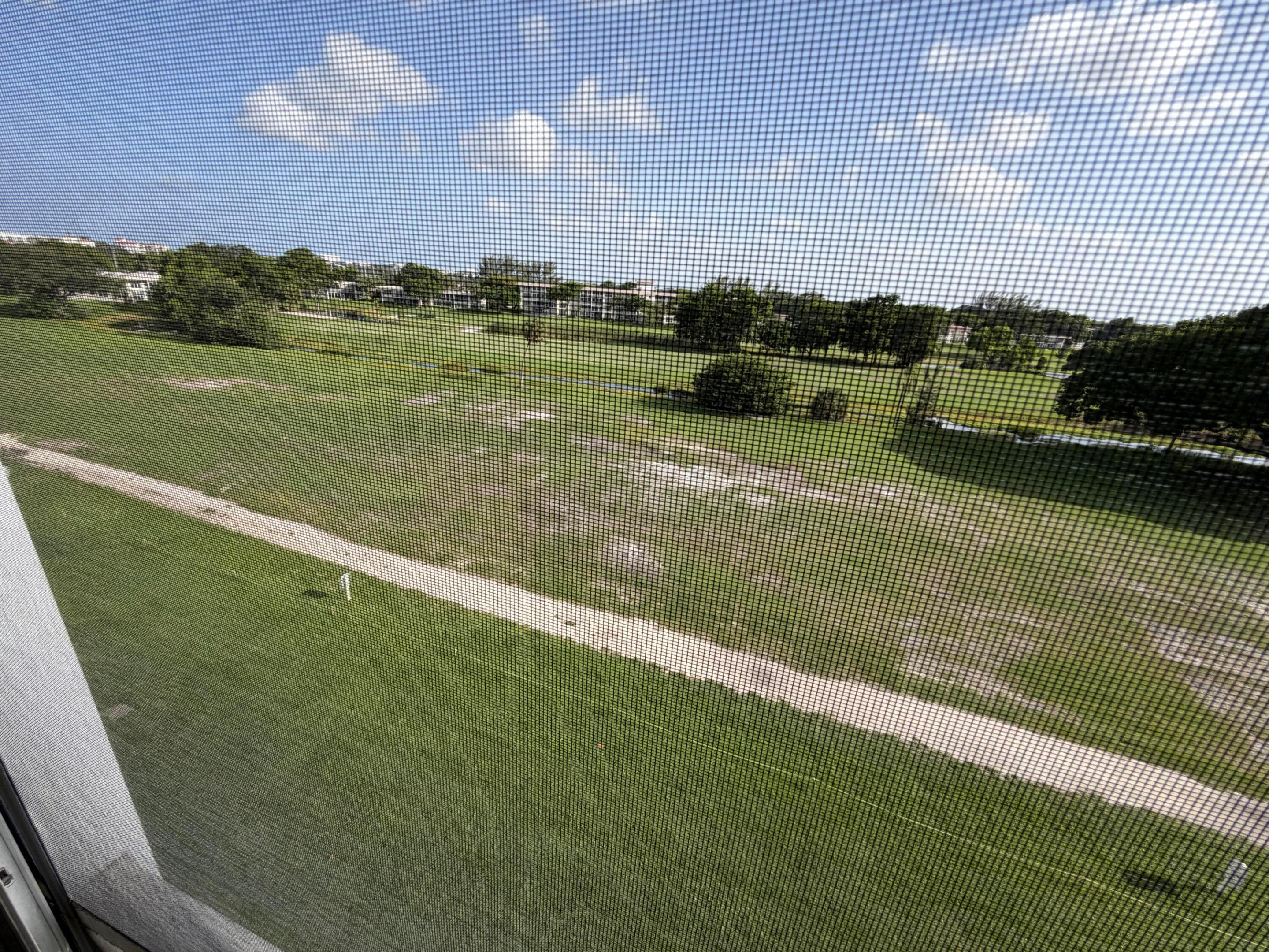NO 18 PALM-AIRE COUNTRY CLUB - Residential