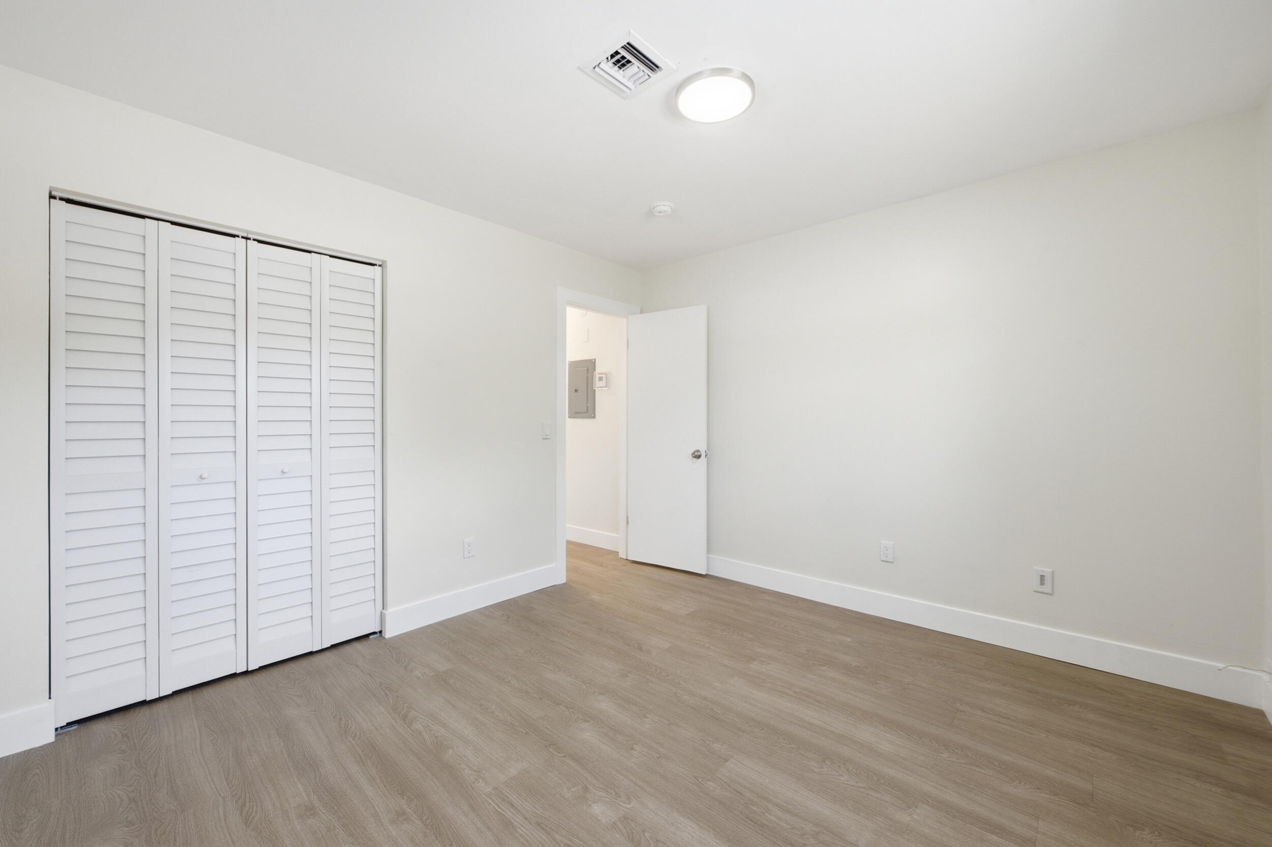 WICKLINES - Residential Lease
