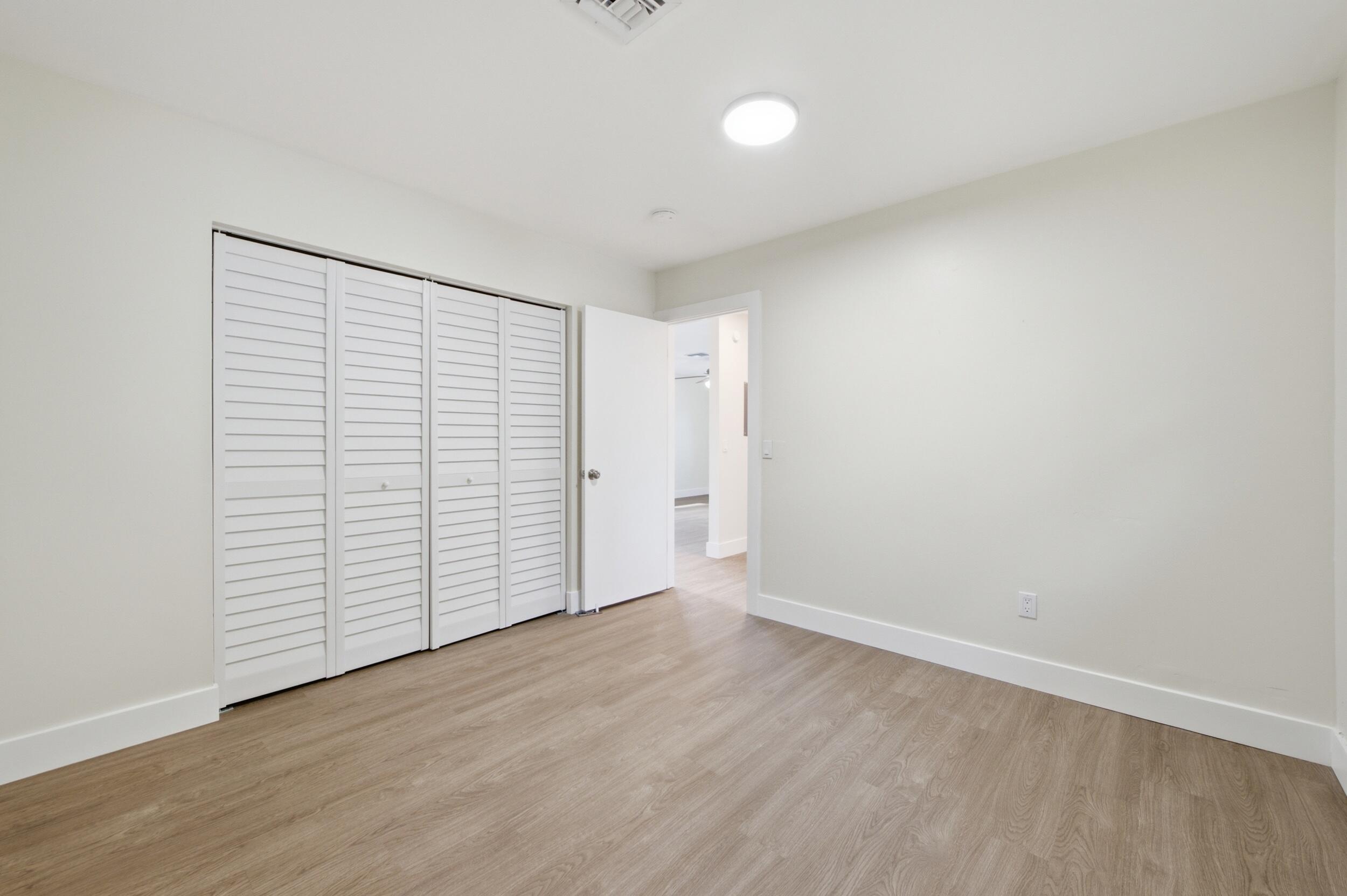 WICKLINES - Residential Lease