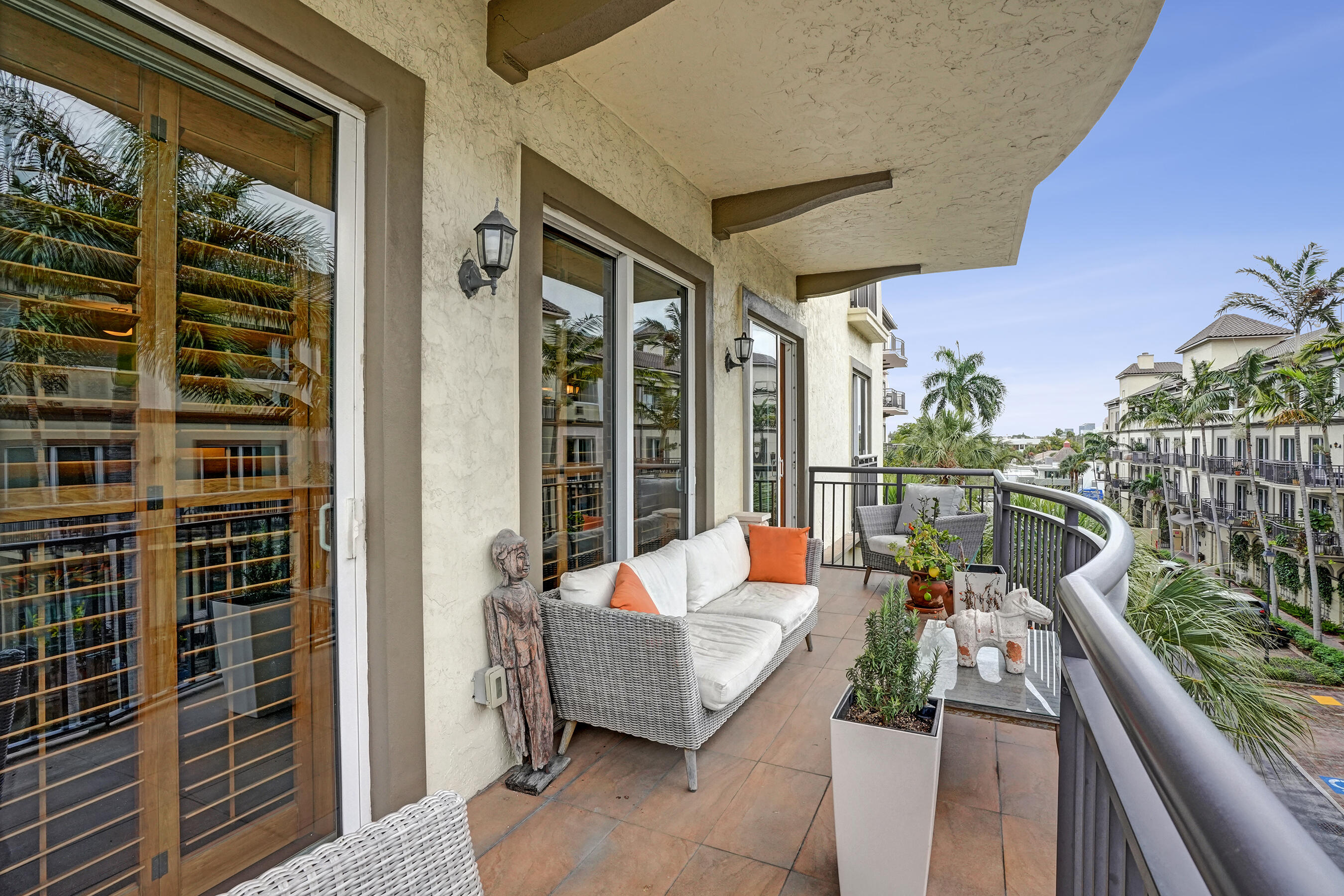 WILTON STATION RES CONDO - Residential