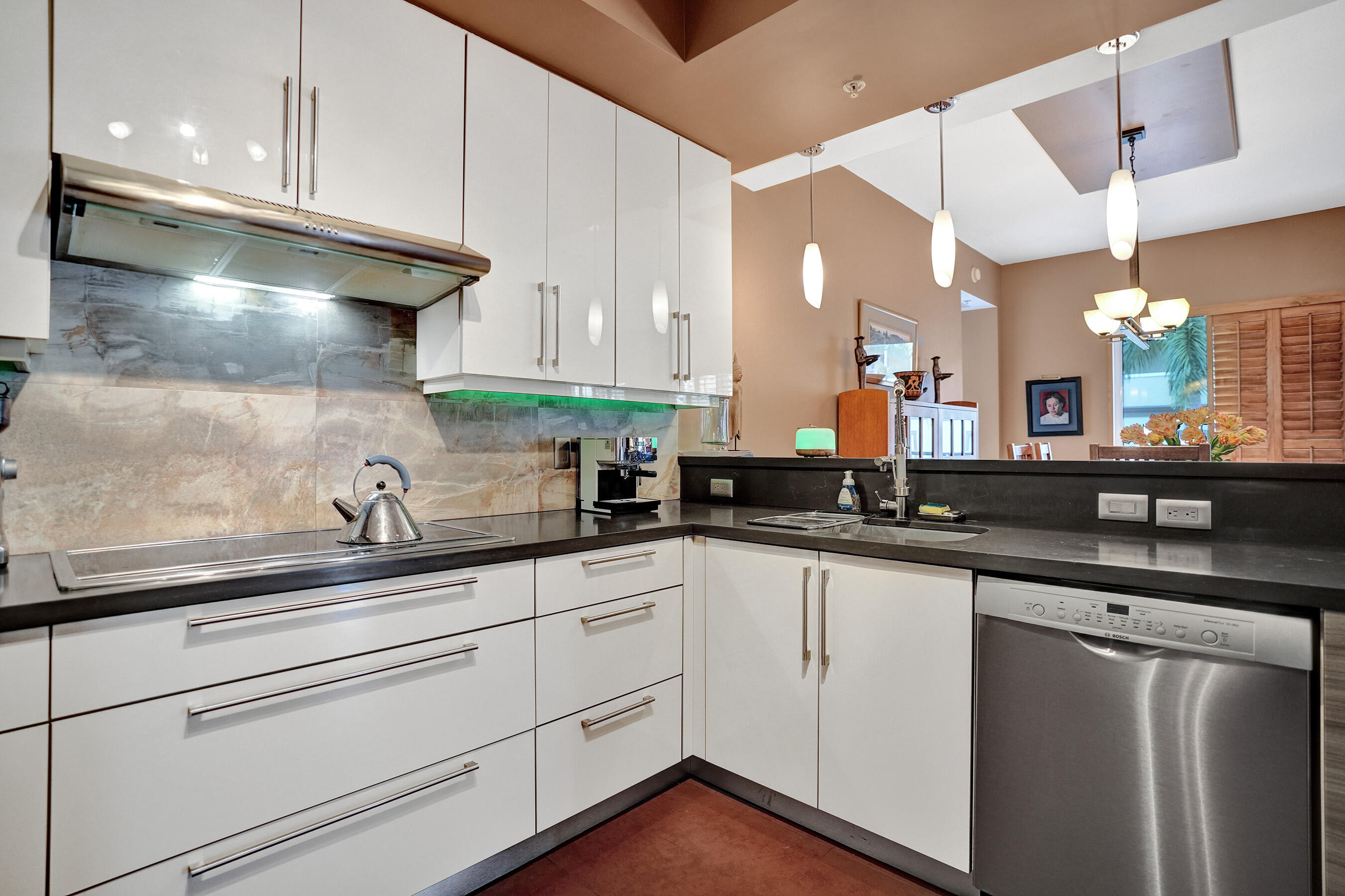 WILTON STATION RES CONDO - Residential