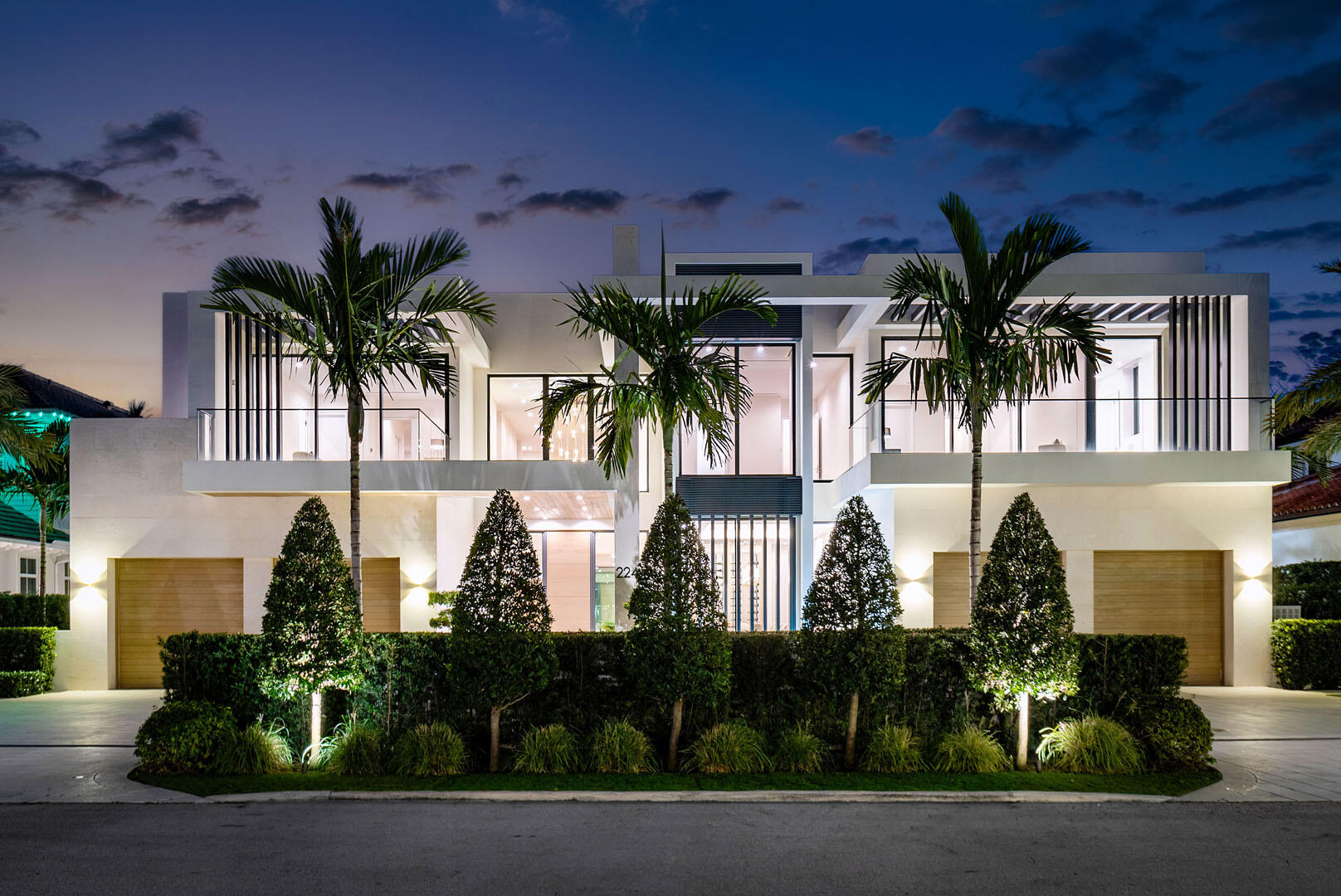 ROYAL PALM YACHT & COUNTRY CLUB - Residential
