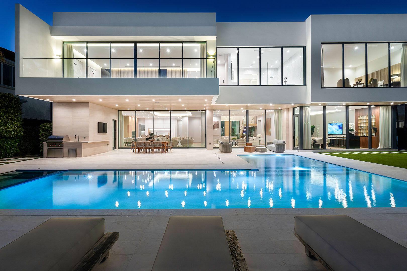 ROYAL PALM YACHT & COUNTRY CLUB - Residential