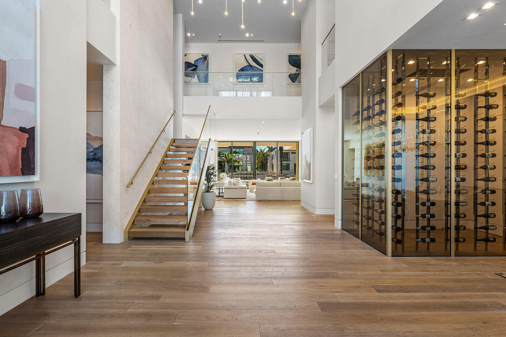 ROYAL PALM YACHT & COUNTRY CLUB - Residential