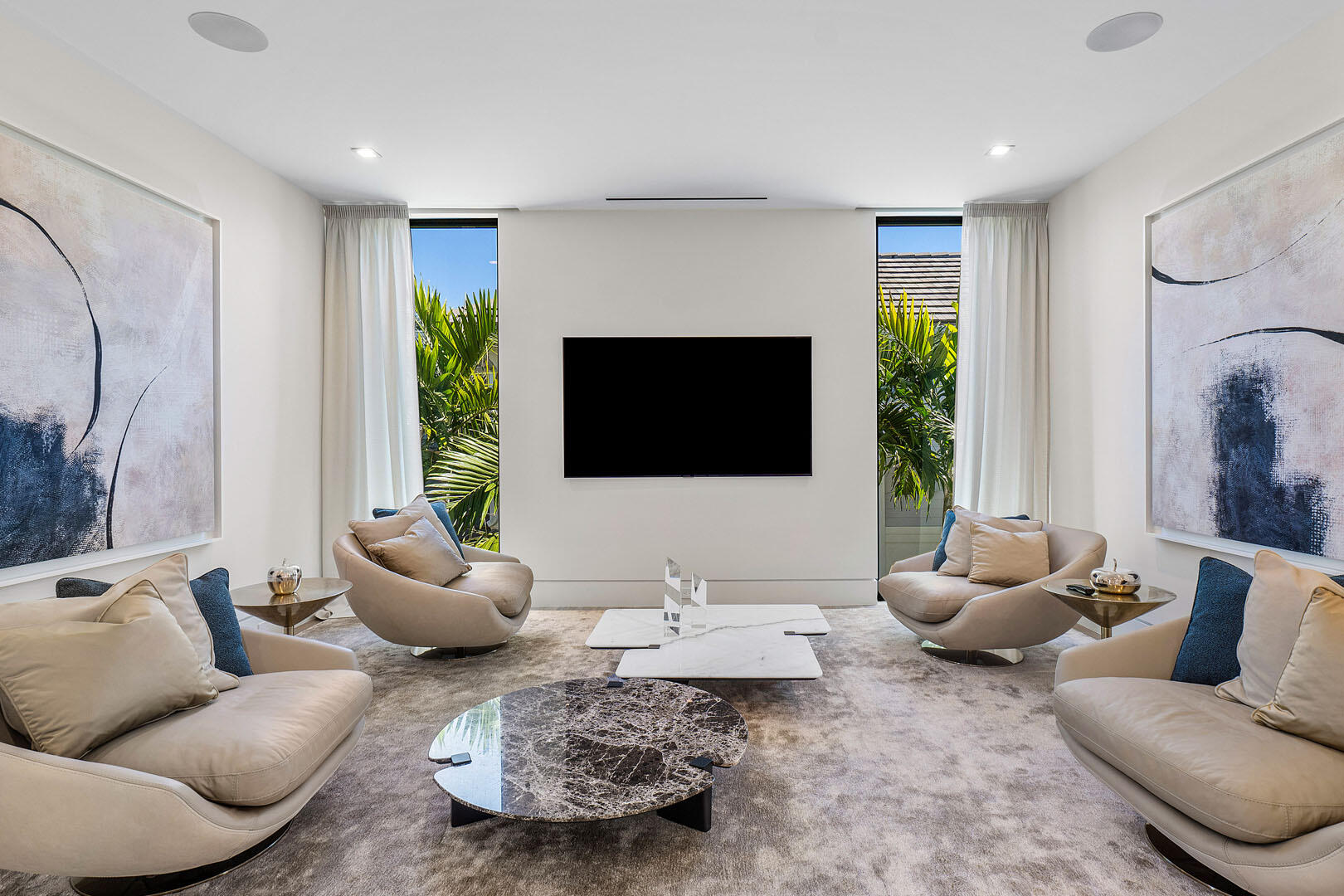 ROYAL PALM YACHT & COUNTRY CLUB - Residential