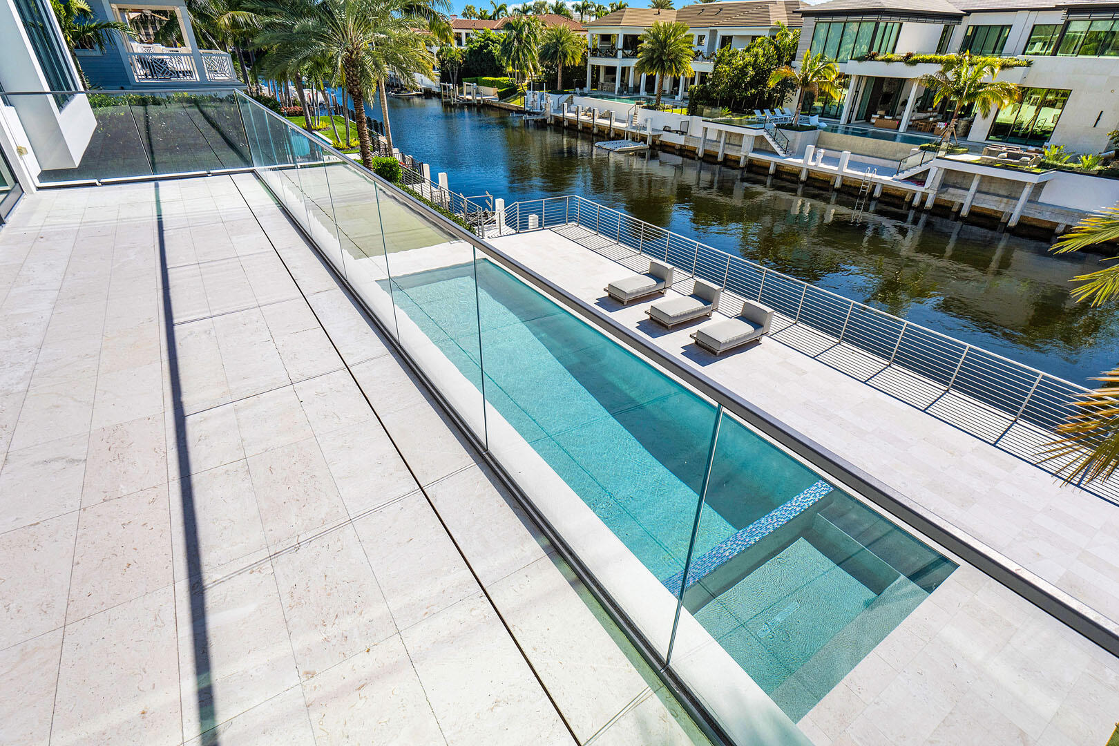ROYAL PALM YACHT & COUNTRY CLUB - Residential