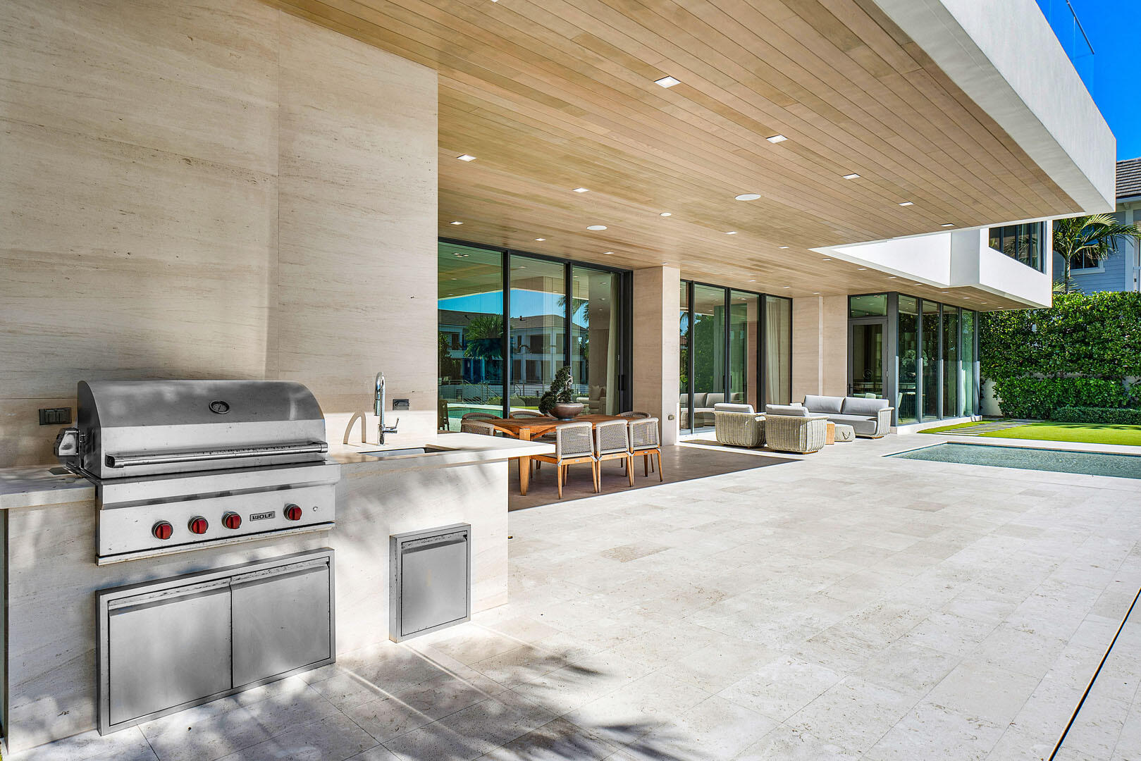 ROYAL PALM YACHT & COUNTRY CLUB - Residential