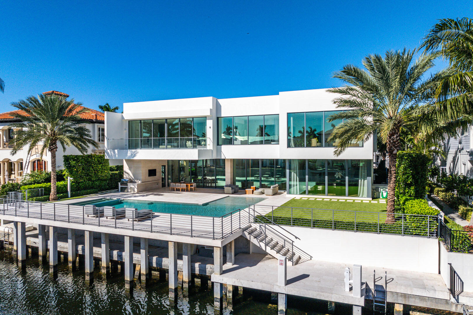 ROYAL PALM YACHT & COUNTRY CLUB - Residential