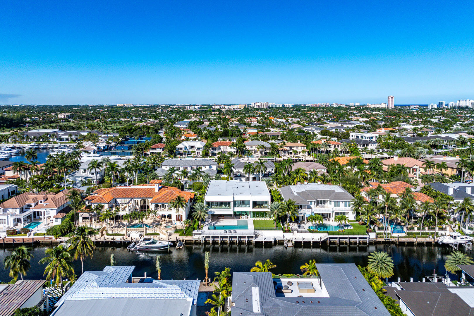 ROYAL PALM YACHT & COUNTRY CLUB - Residential
