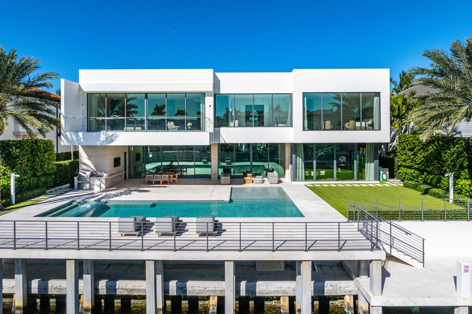 ROYAL PALM YACHT & COUNTRY CLUB - Residential