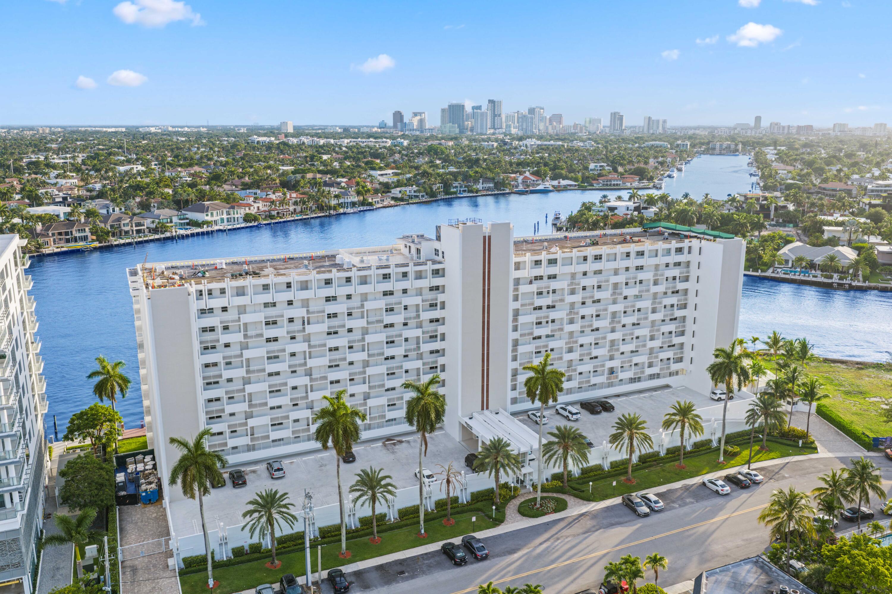 BAYSHORE TOWERS - Residential Lease