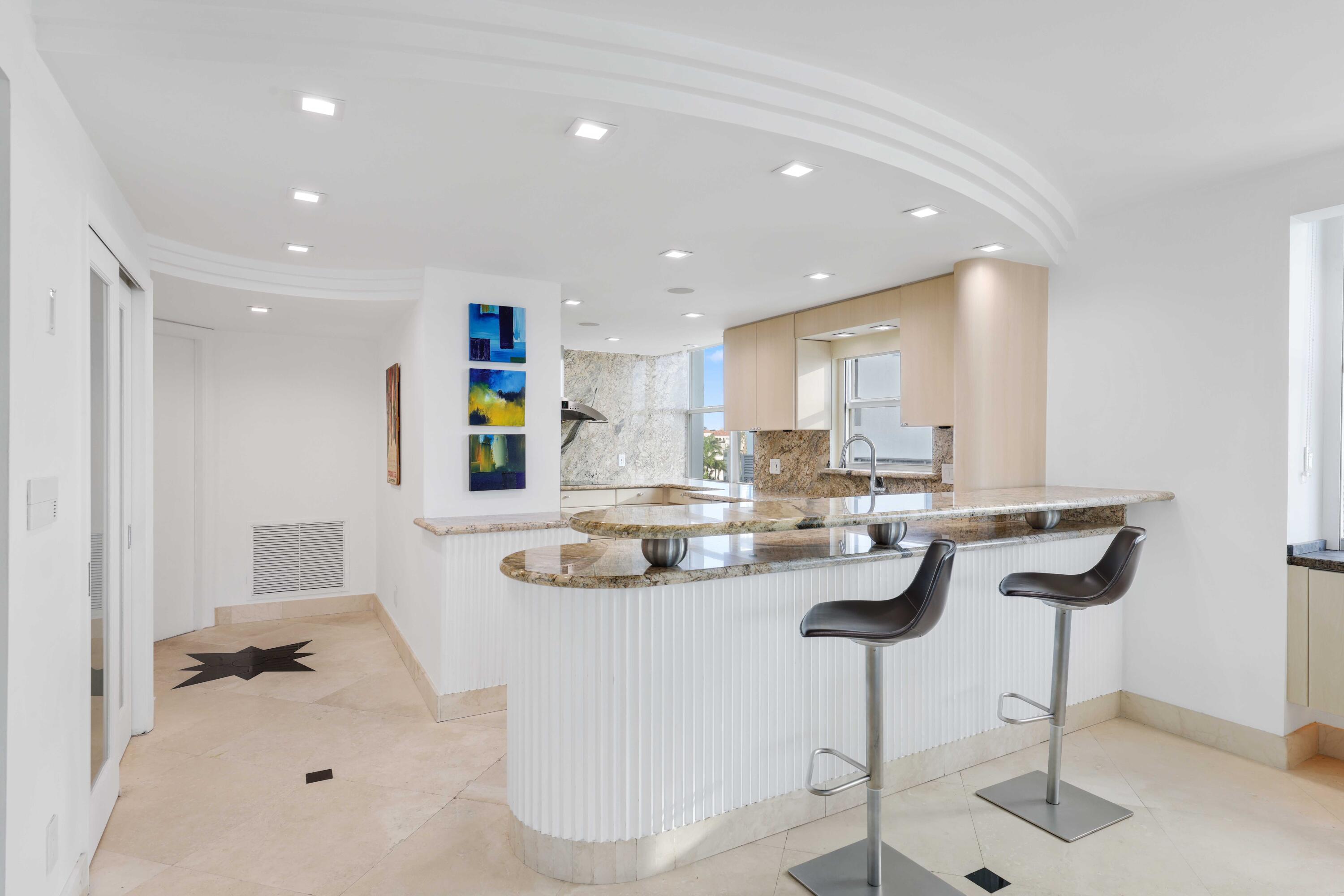 BAYSHORE TOWERS - Residential Lease