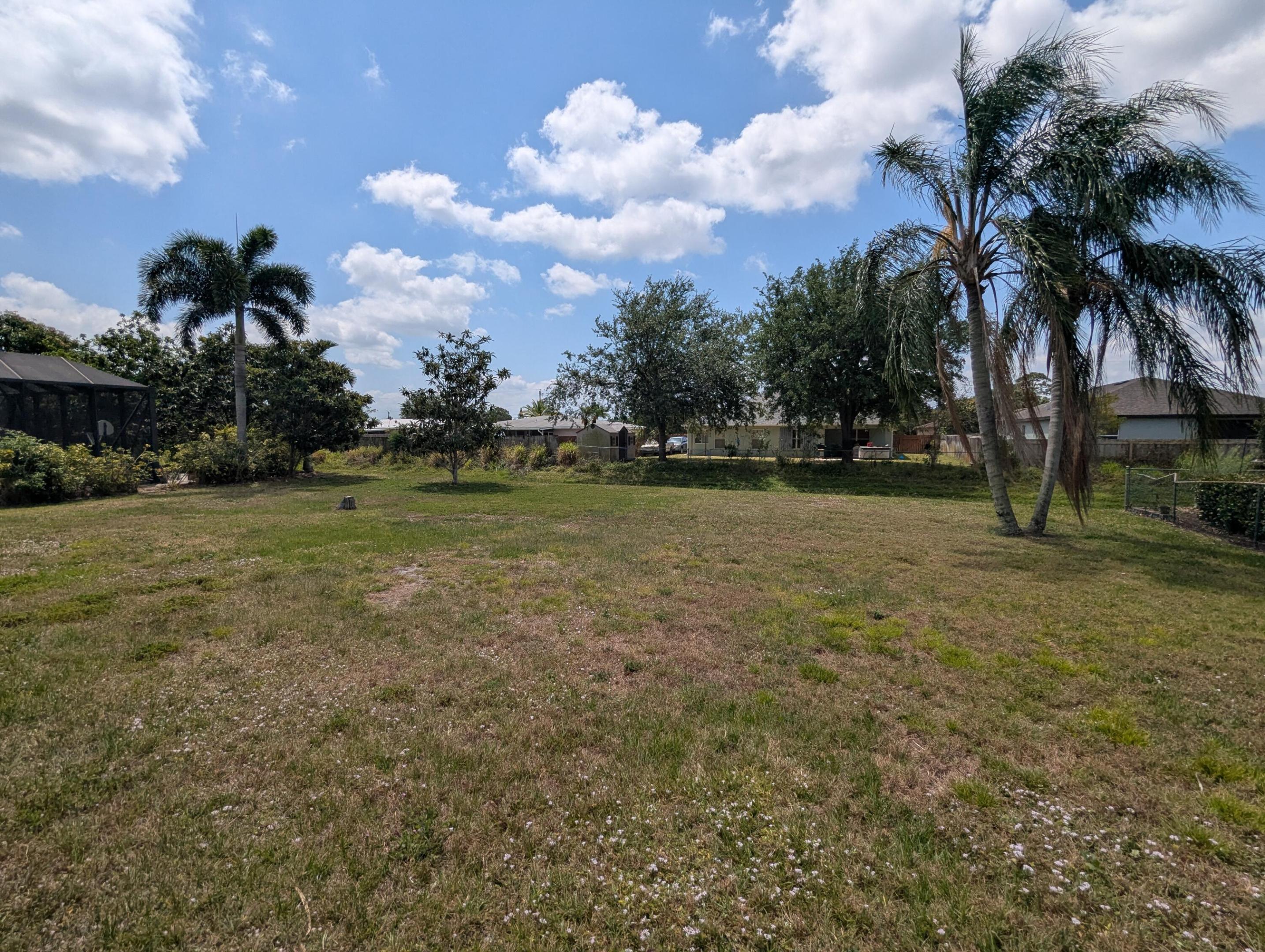 PORT ST LUCIE SECTION 4 - Residential Lease
