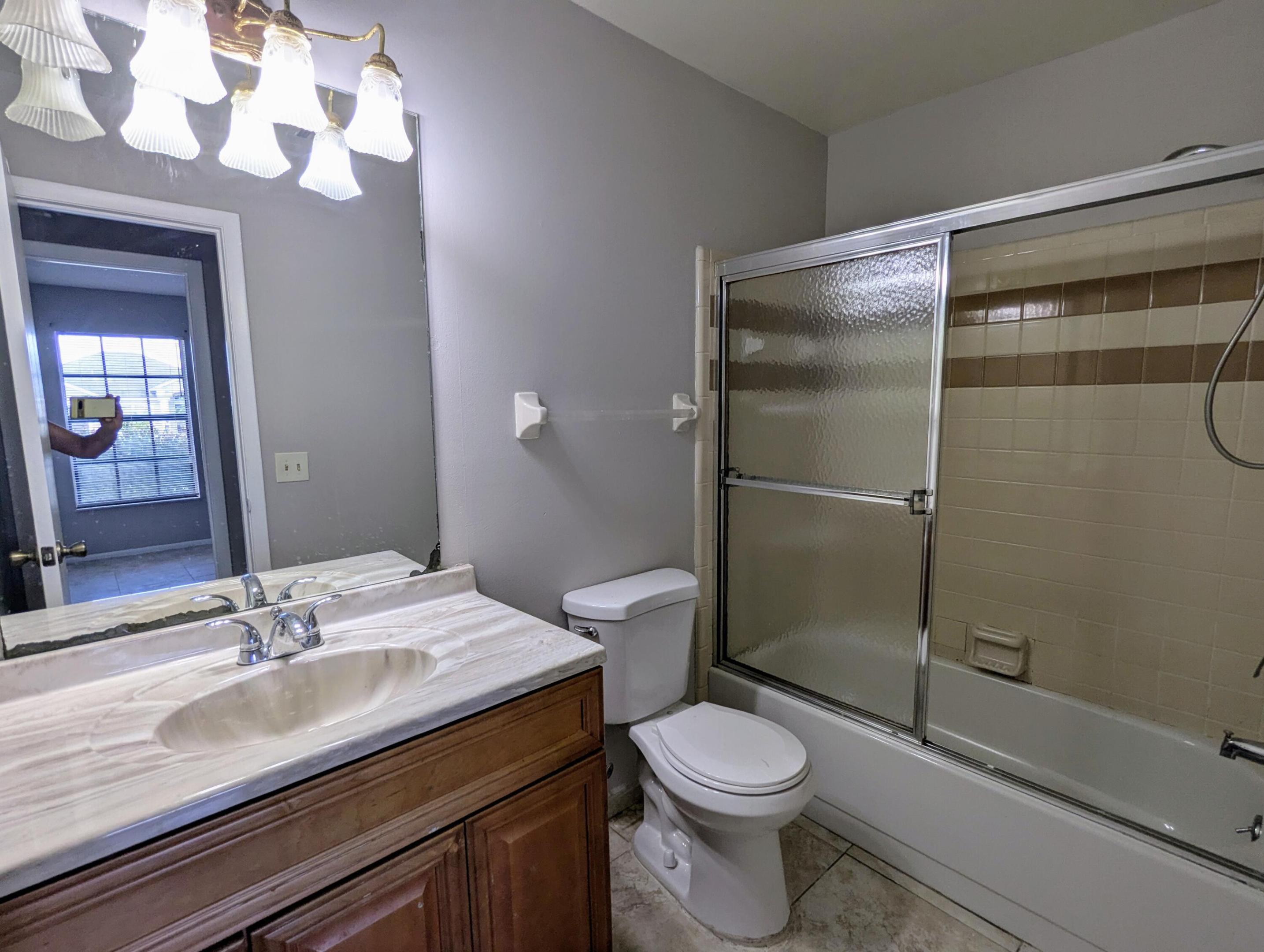 PORT ST LUCIE SECTION 4 - Residential Lease