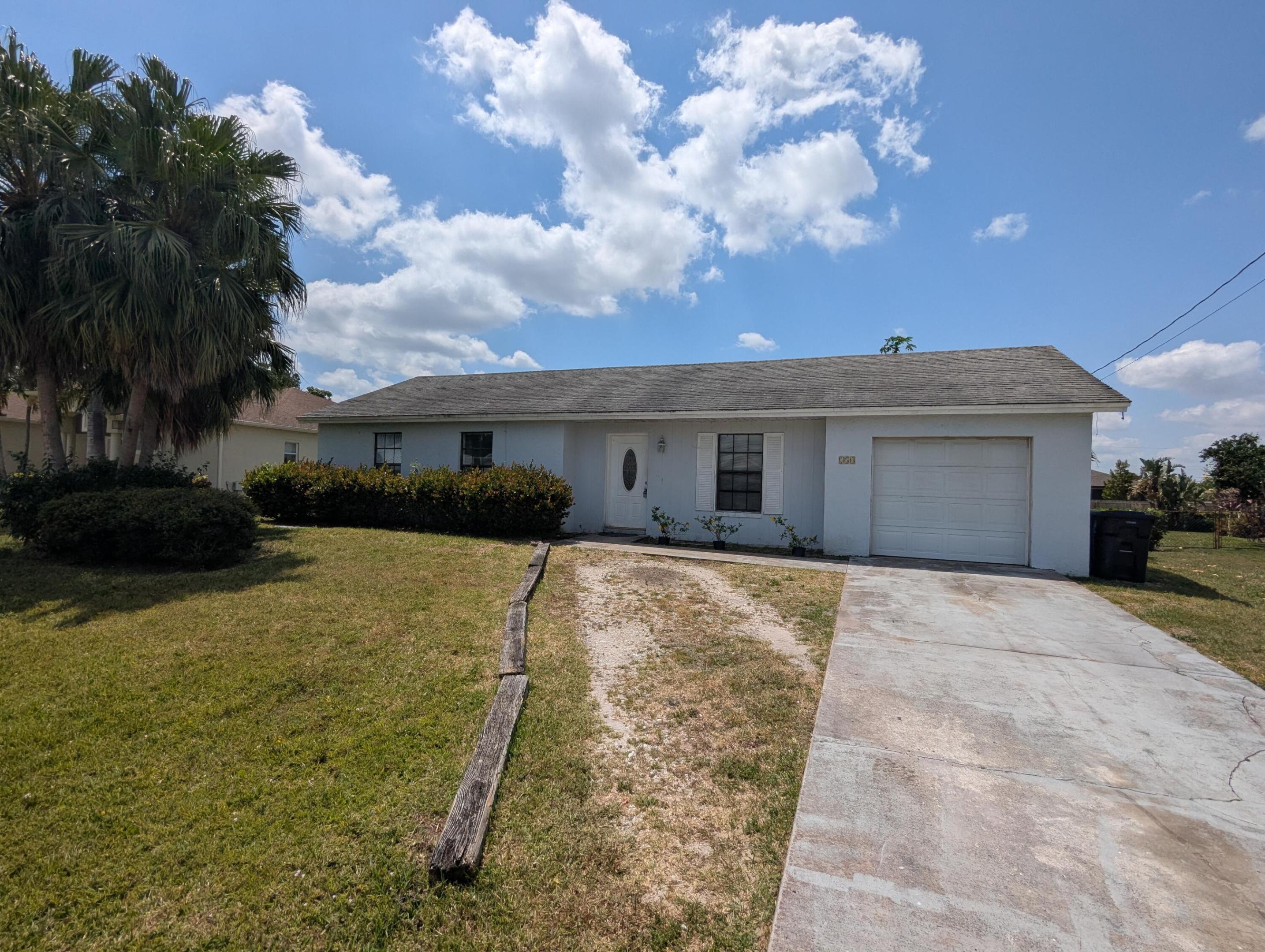 PORT ST LUCIE SECTION 4 - Residential Lease