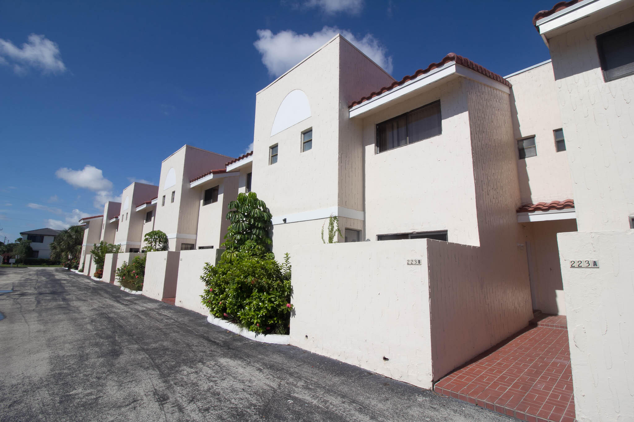 Large updated and freshly painted townhouse with two master suites and a large living area. Washer/Dryer in unit. Has a balcony. A private fenced patio off living room and a private patio off kitchen. Community Pool and clubhouse. McNab elementary school. Quiet community, easy access to all highways, federal hwy, shopping. Beach is within walking distances. Large Living Space. You are going to love this amazing hidden gem. Perfect space for Family, or 2 roommates.