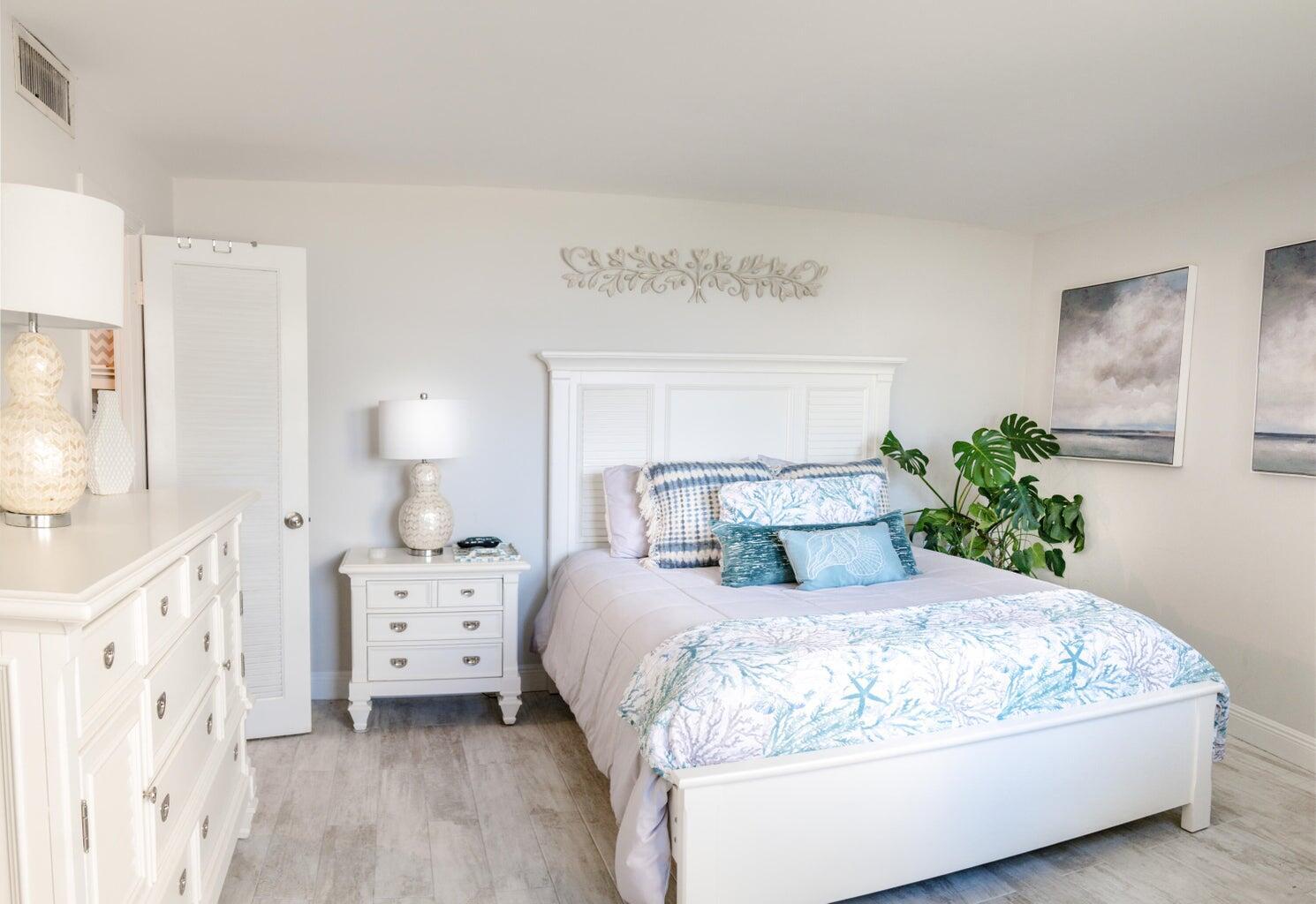 PHOENIX TOWERS CONDO - Residential