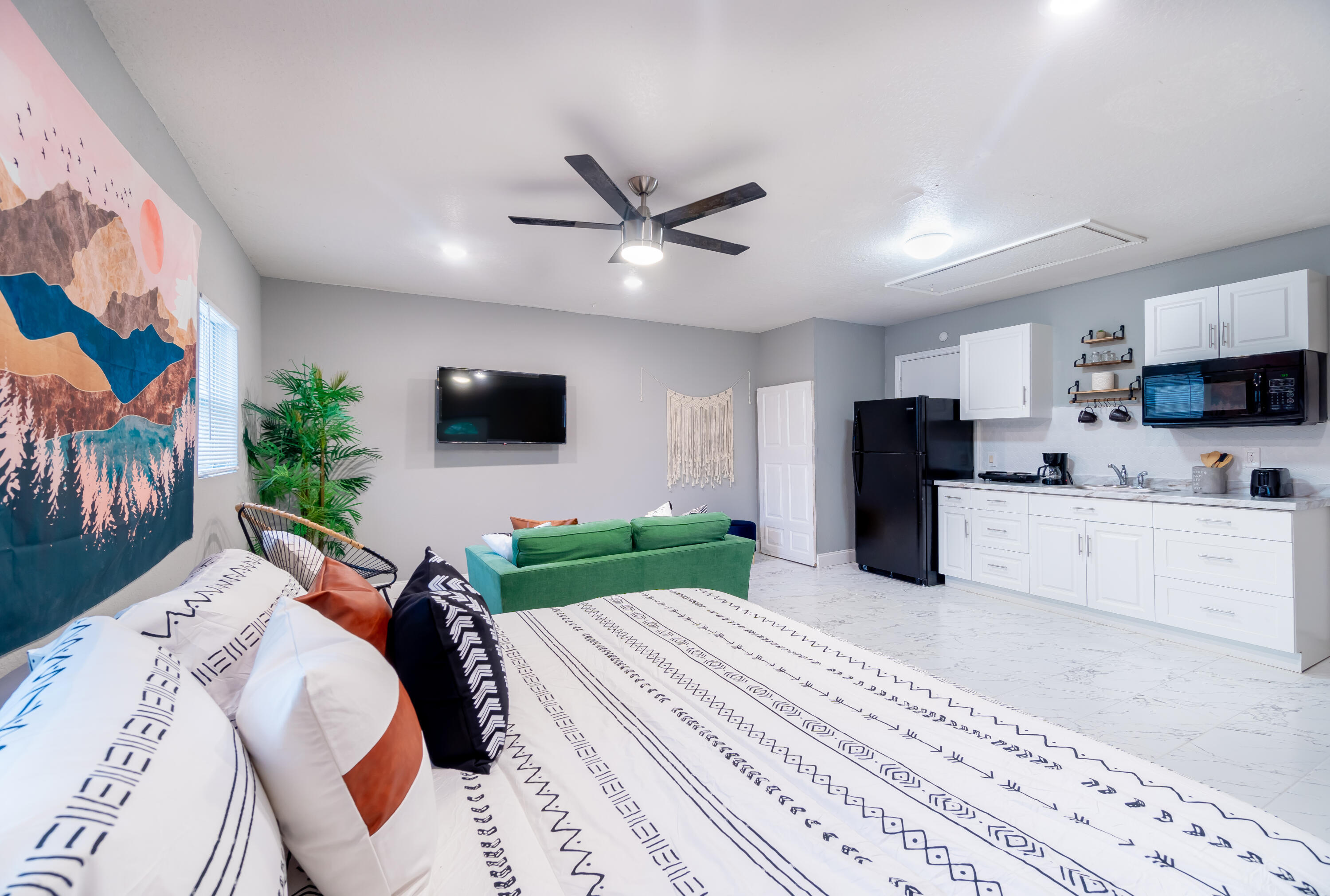 PORT ST LUCIE SECTION 7 - Residential Lease