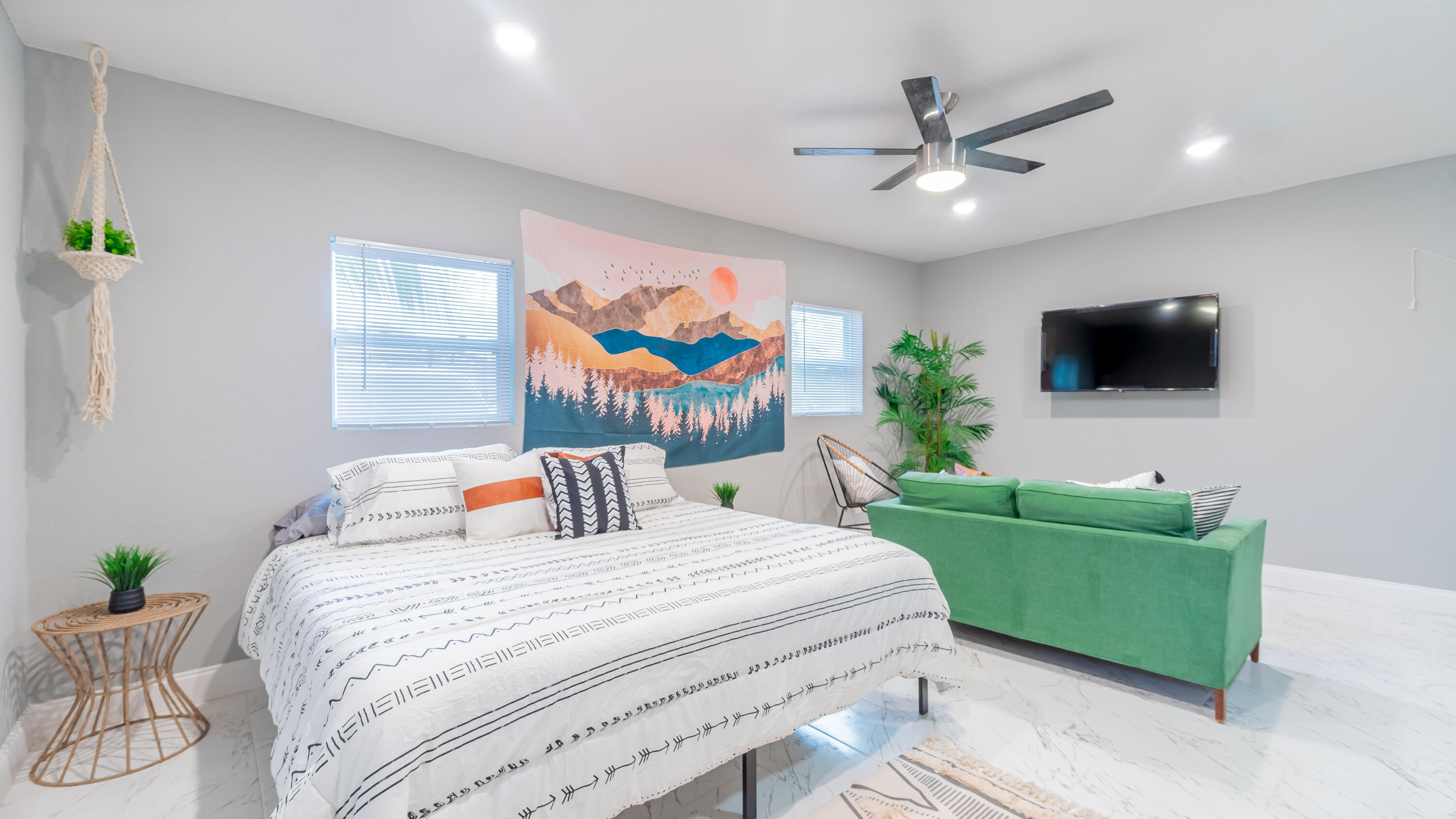 PORT ST LUCIE SECTION 7 - Residential Lease