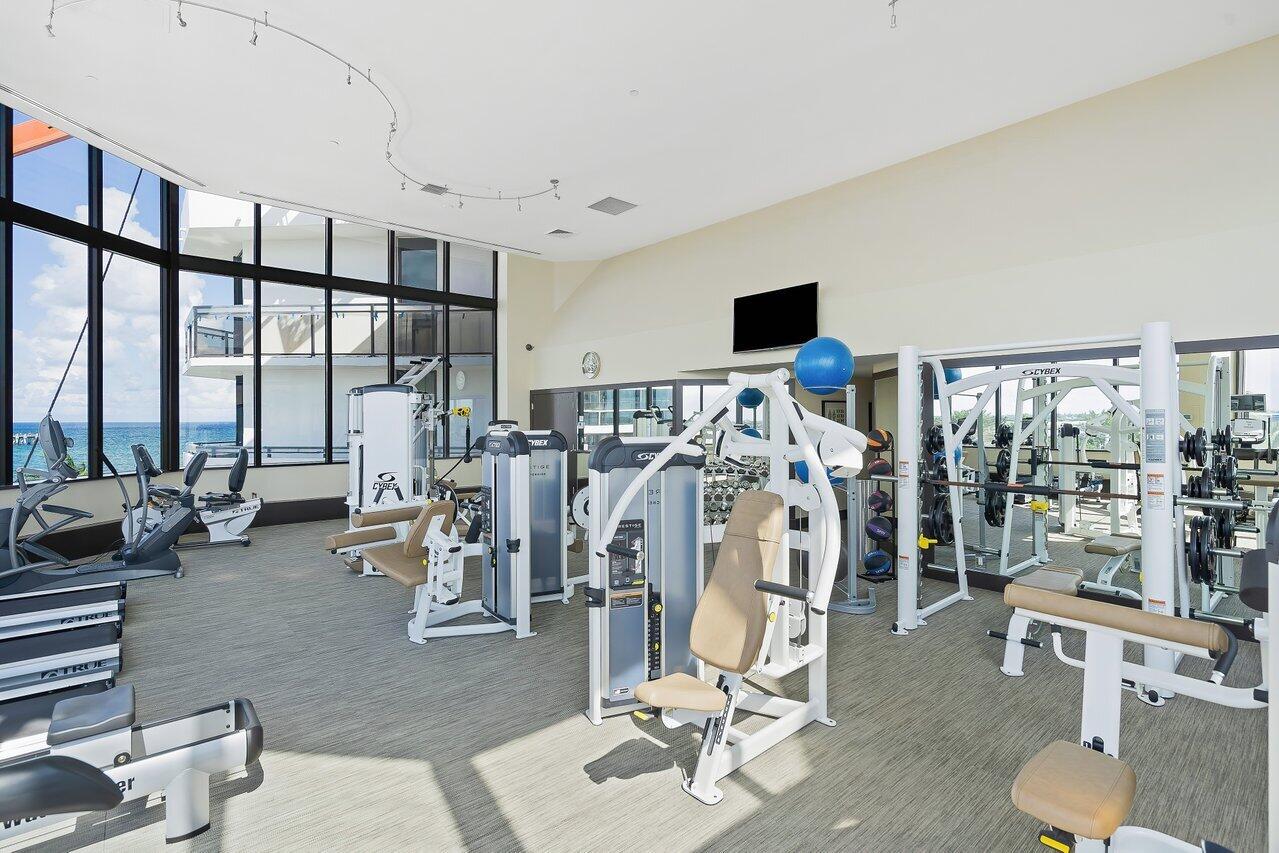 PALM BEACH HAMPTON CONDO - Residential