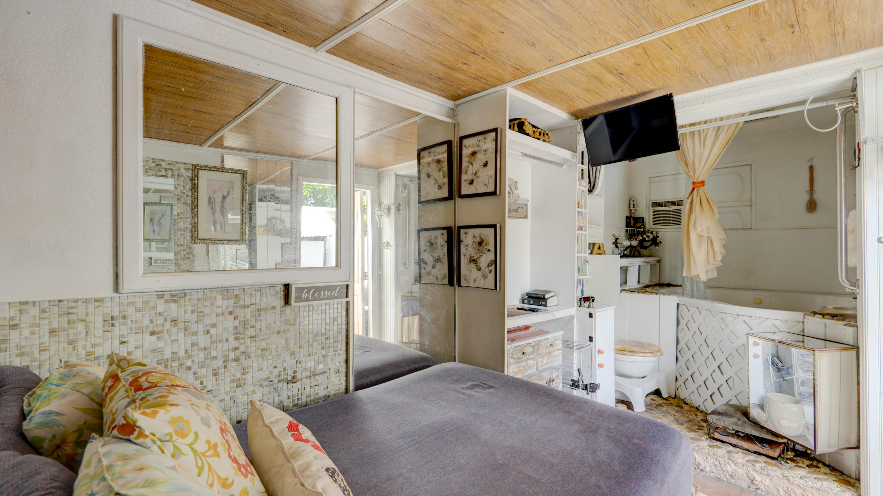 ROLLING GREEN RIDGE SEACREST - Residential