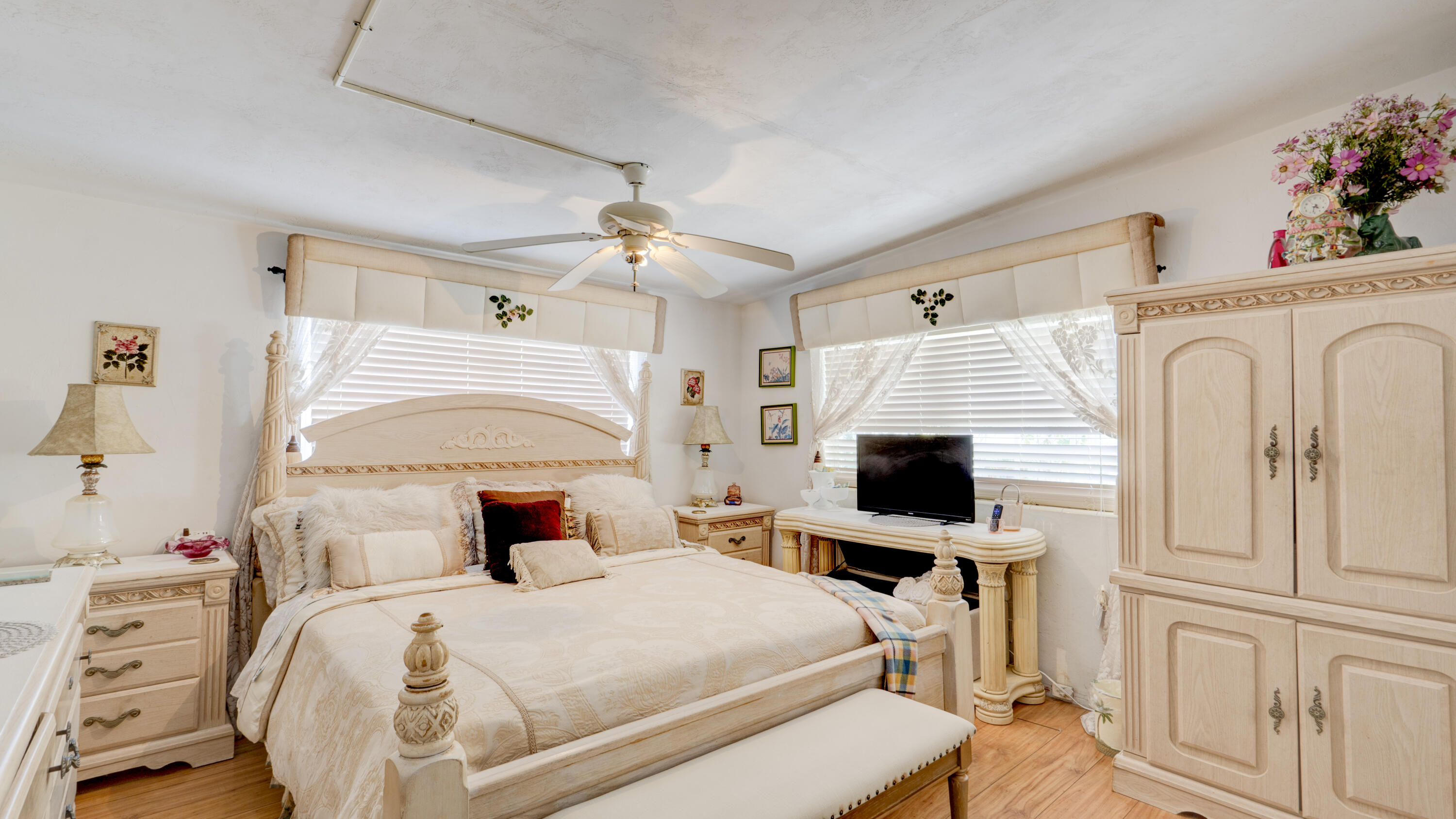 ROLLING GREEN RIDGE SEACREST - Residential