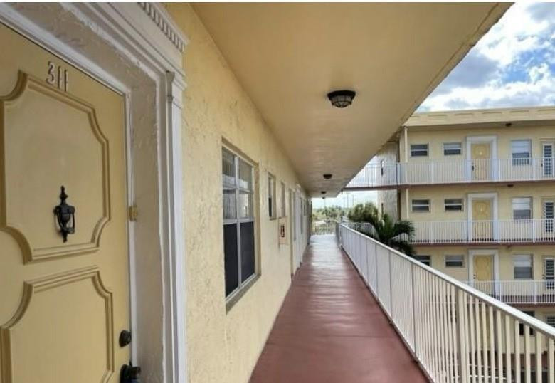 TOPAZ SOUTH CONDO - Residential