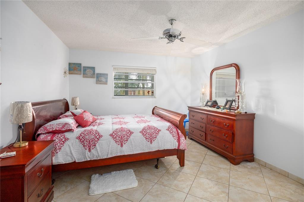 TOPAZ SOUTH CONDO - Residential